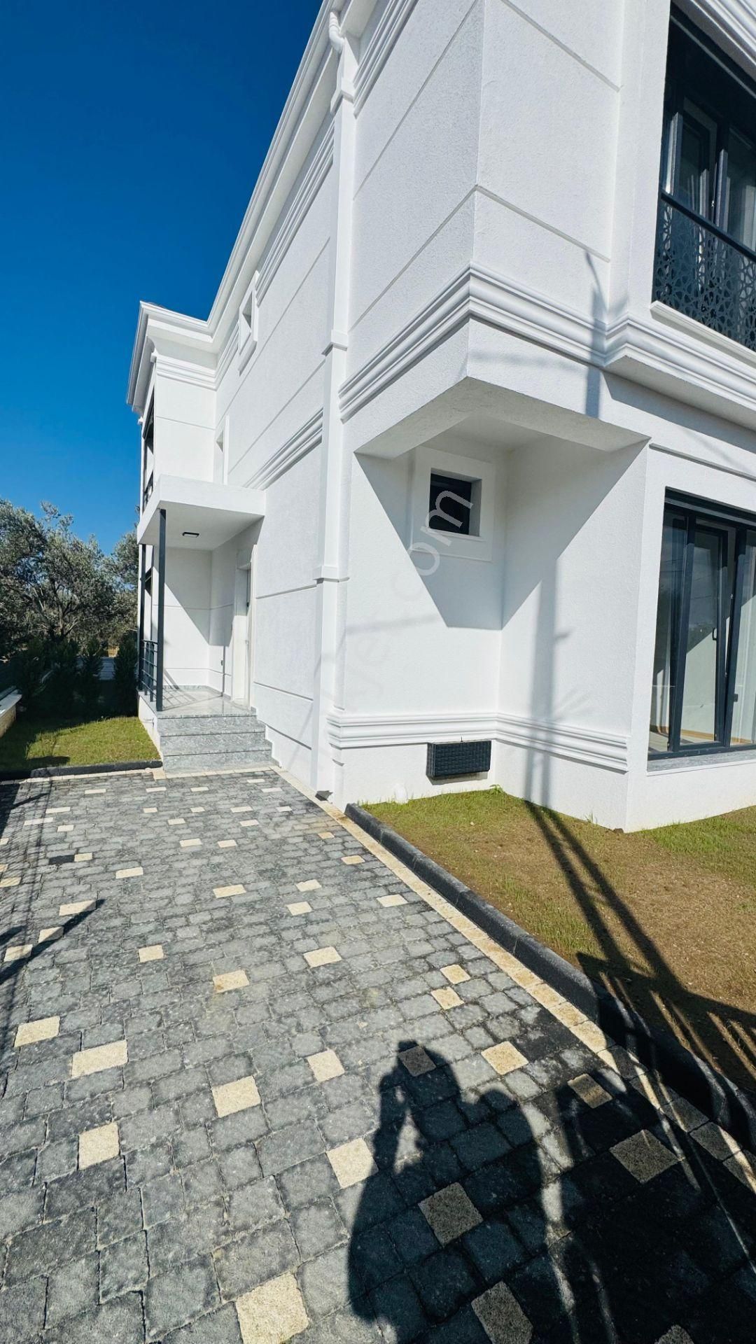 ** Kupon Emlak'tan Zeytinlide Özel Tasarım Satılık Villa** - Görsel 17