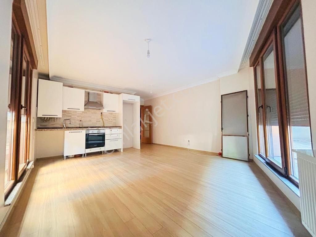 İdealtepede 45.000 Kiracılı Yatırımlık Yeni Binada Bahçeli 3+1 - Görsel 2