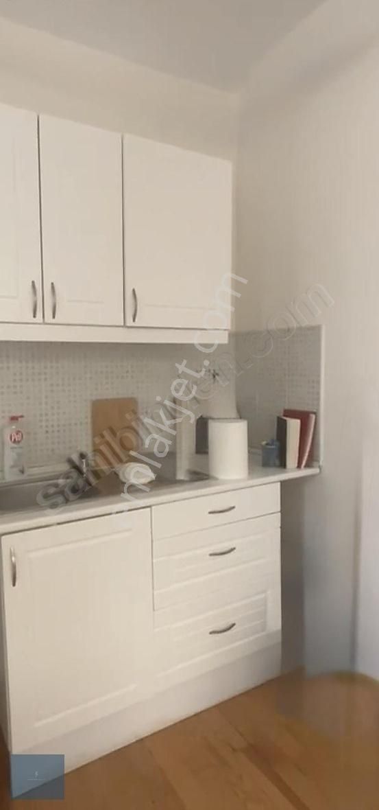 Beyoğlu Galata'da Bankalar Caddesine Komşu Kiracılı Ofis Katı - Görsel 17
