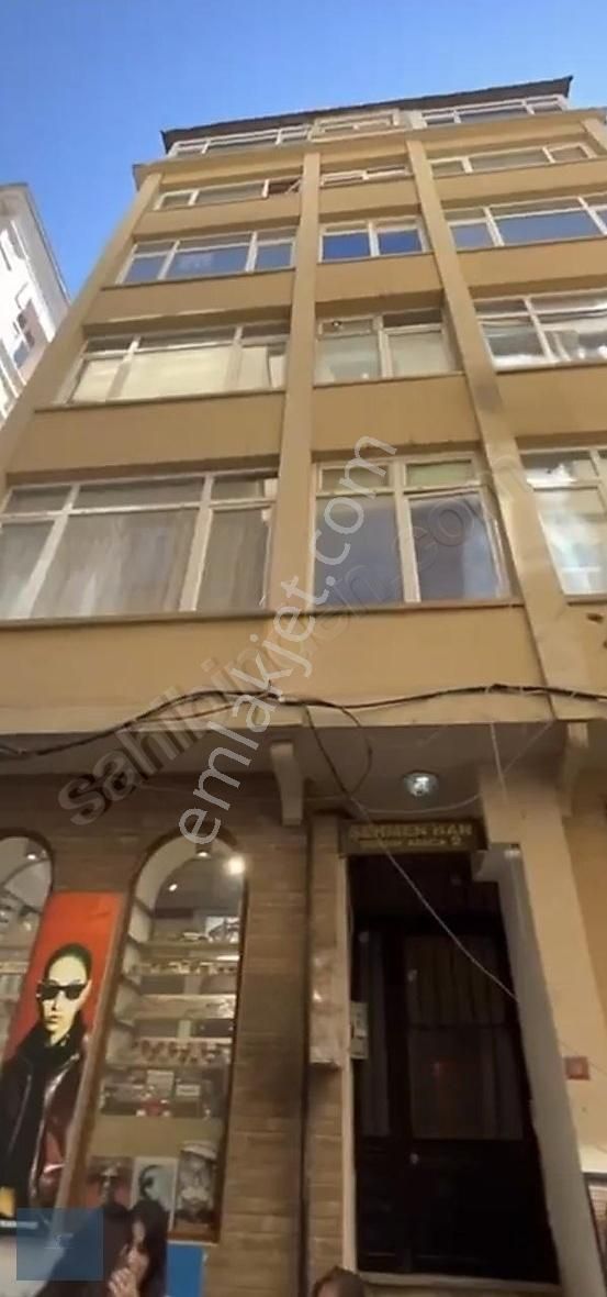 Beyoğlu Galata'da Bankalar Caddesine Komşu Kiracılı Ofis Katı - Görsel 9