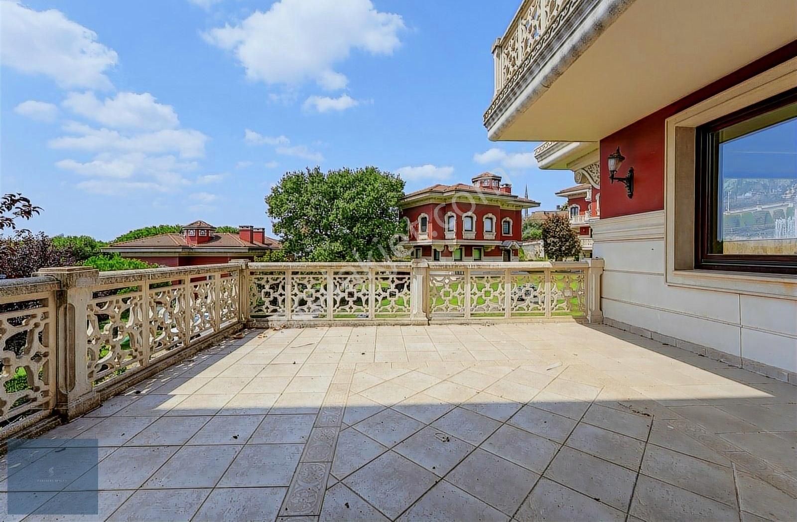Çamlıca'nın En Özel Sitesinde Eşsiz Müstakil Kiralık Villa - Görsel 9