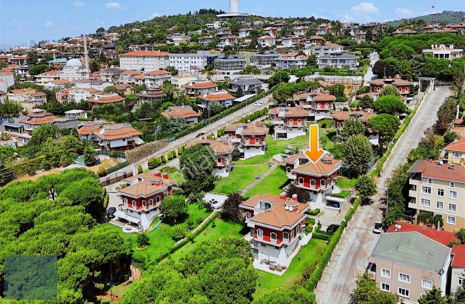 Çamlıca'nın En Özel Sitesinde Eşsiz Müstakil Kiralık Villa - Görsel 17