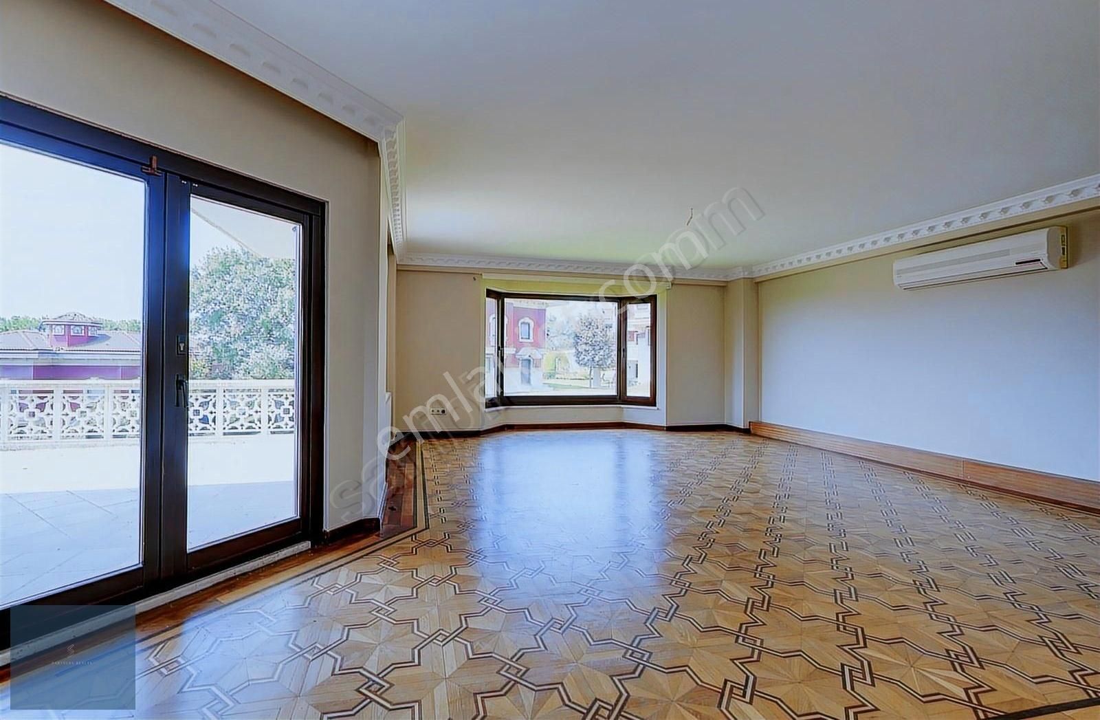 Çamlıca'nın En Özel Sitesinde Eşsiz Müstakil Kiralık Villa - Görsel 20