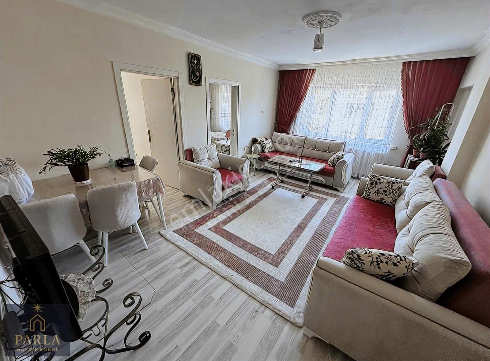 Parla Emlak'tan Mareşal Çakmak Mah. 3+1/3.kat/100m2 - Görsel 11