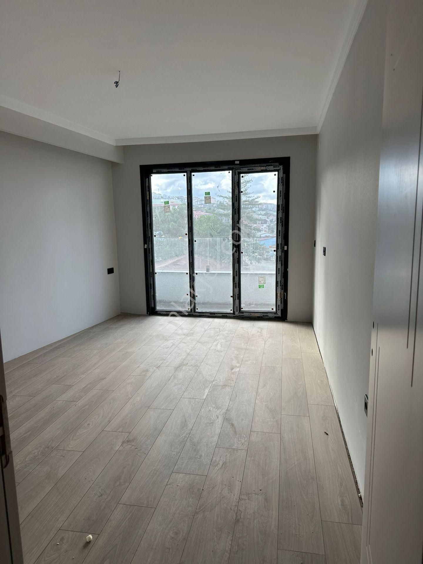 Trabzon Yalıncakta Ana Yol Üstü Satılık Lüks Daire - Görsel 9
