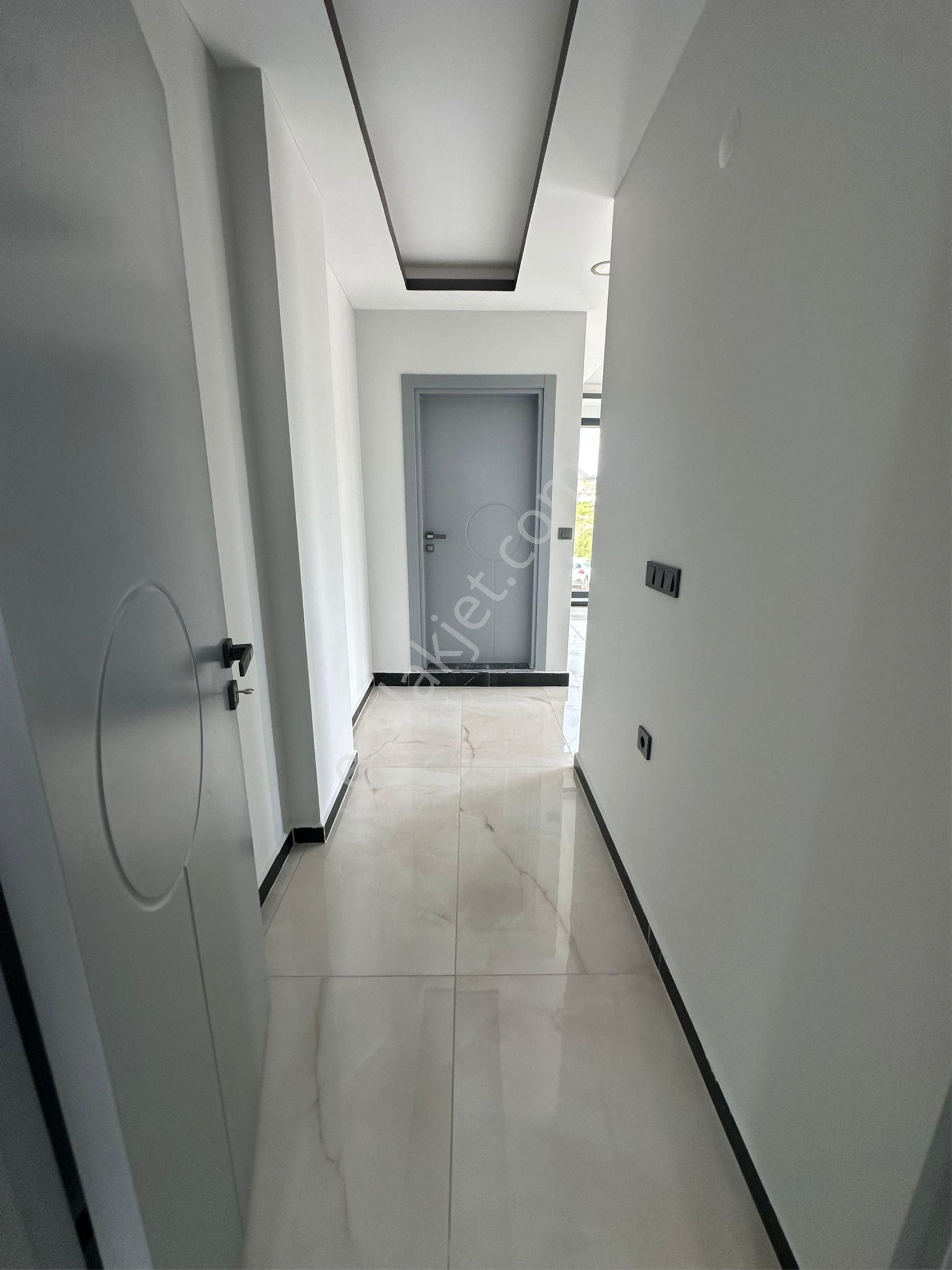 Didim Seyrantepe’de 601 M2 Lik Arsaya Oturmuş Havuzlu Dev Villa - Görsel 28