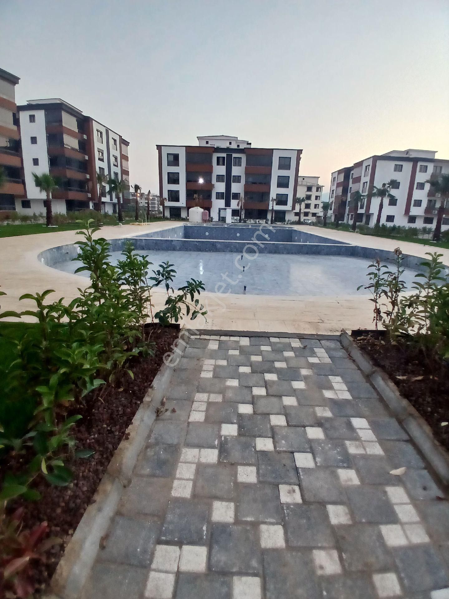 İzmir Torbalı Muratbey Mahallesinde 3+1 Sıfır Havuzlu Sitede Satılık Daire - Görsel 5