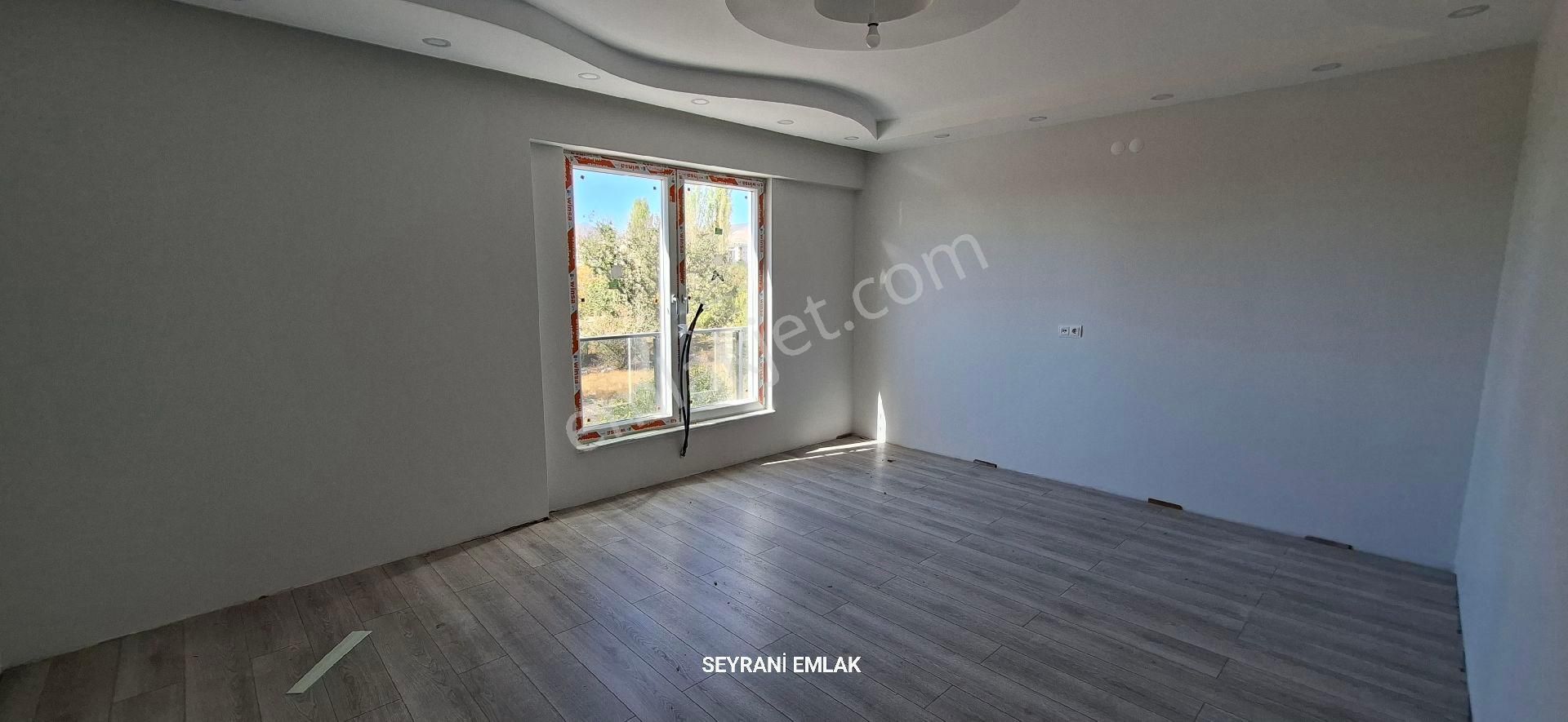 Develi İbrahimağa Mahallesi'nde Satlık 3+1 - Görsel 2