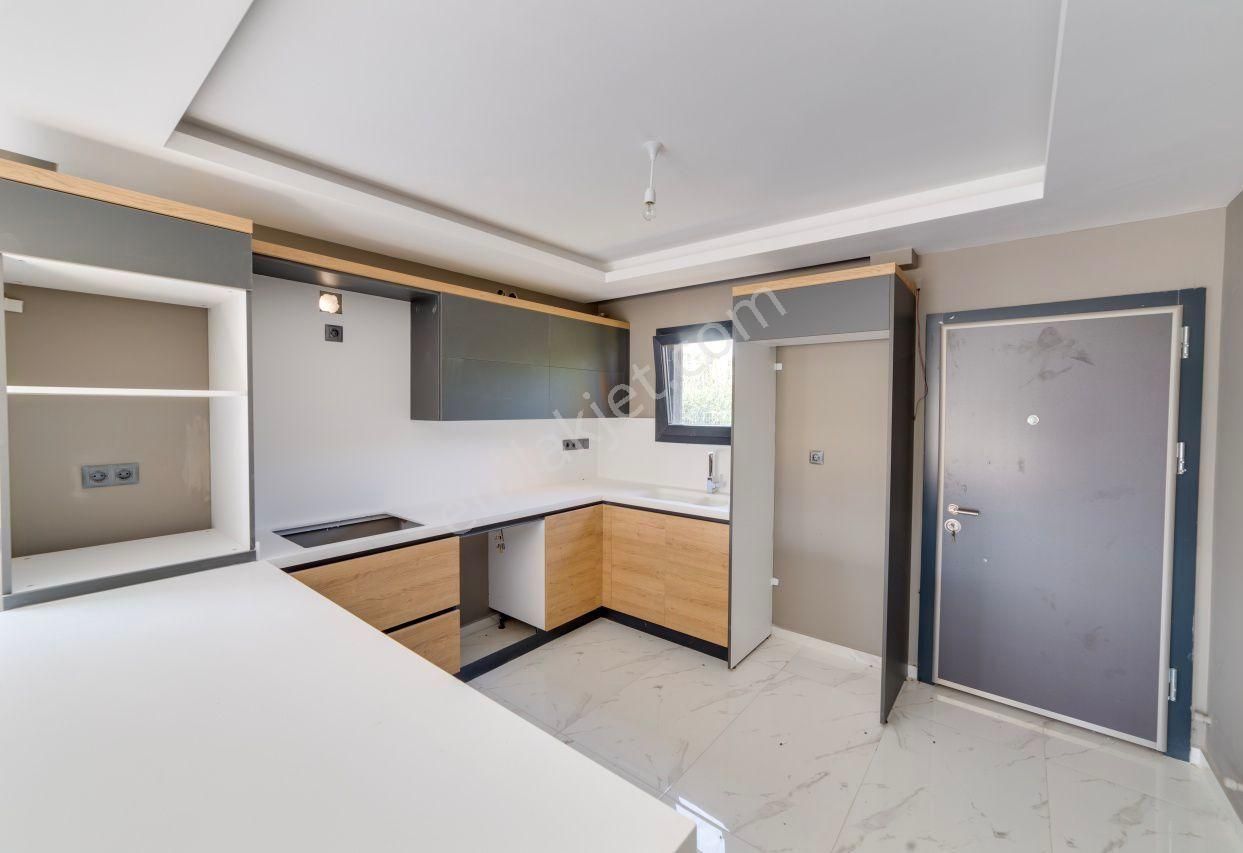 Elit Ada'dan Karaova Mahallesinde Havuzlu Sitede 3+1 Yazlık - Görsel 18