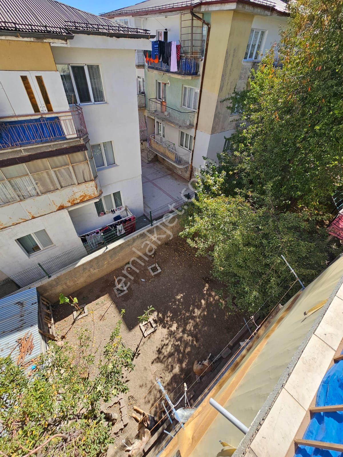 Sivas Yıldız Gayrımenkul 'den Selımıye Bölge Parkı Karşısı Satılık Komple Masrafsız Bina - Görsel 7