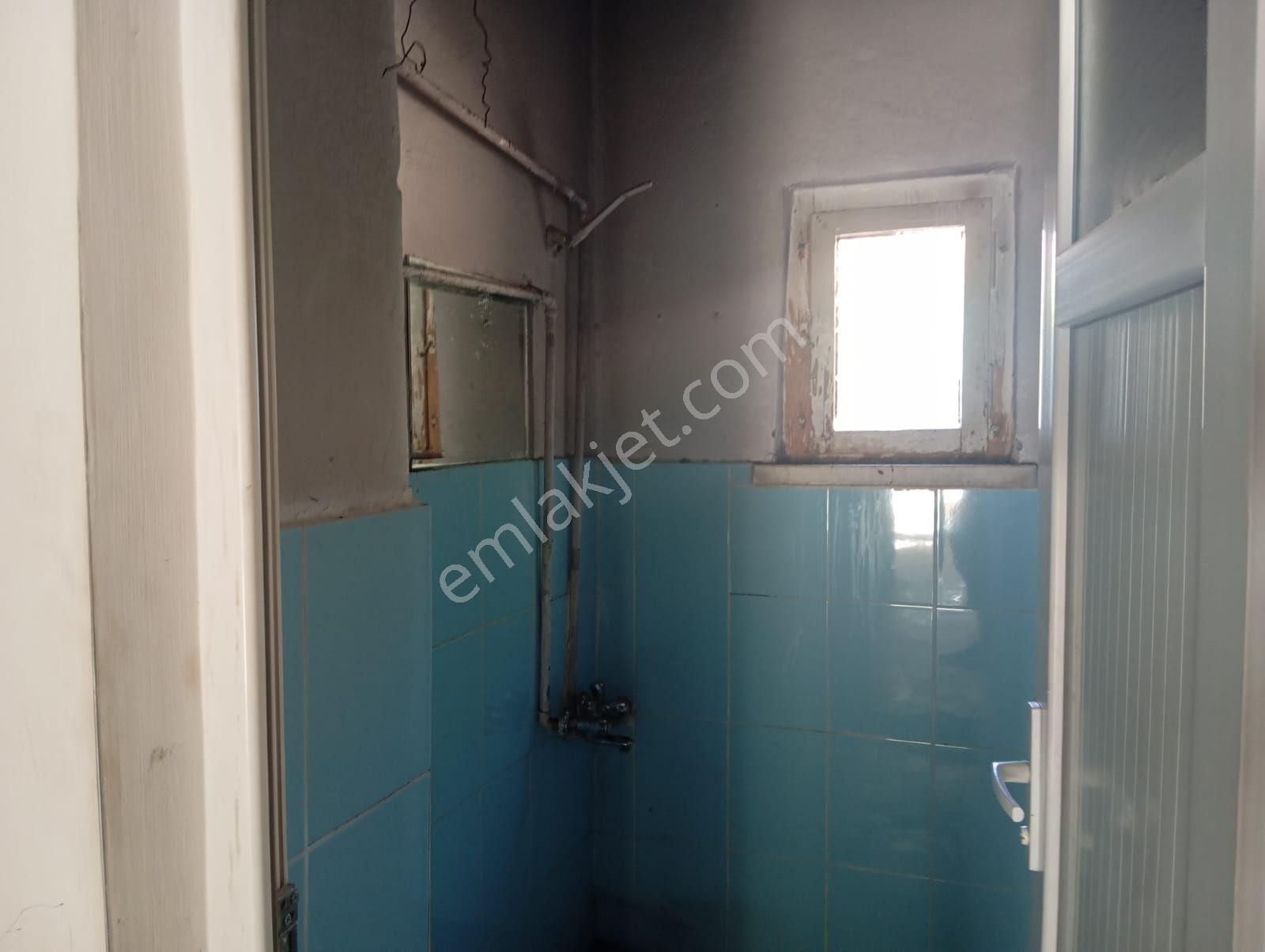 Thor'dan Satılık Gülbahçe Mahallesi'nde Pazara Yakın Müstakil Ev - Görsel 27