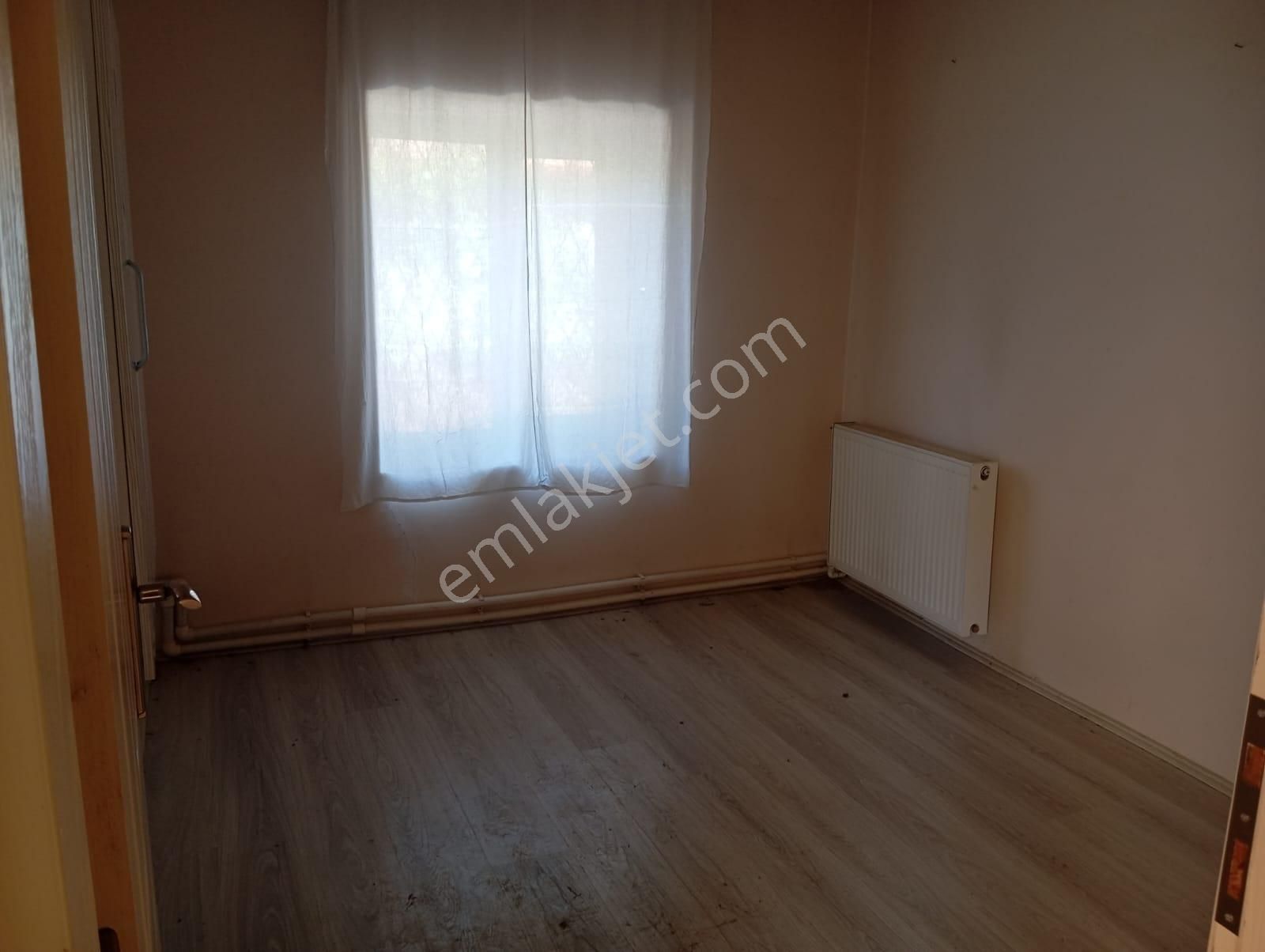 Thor'dan Satılık Gülbahçe Mahallesi'nde Pazara Yakın Müstakil Ev - Görsel 19