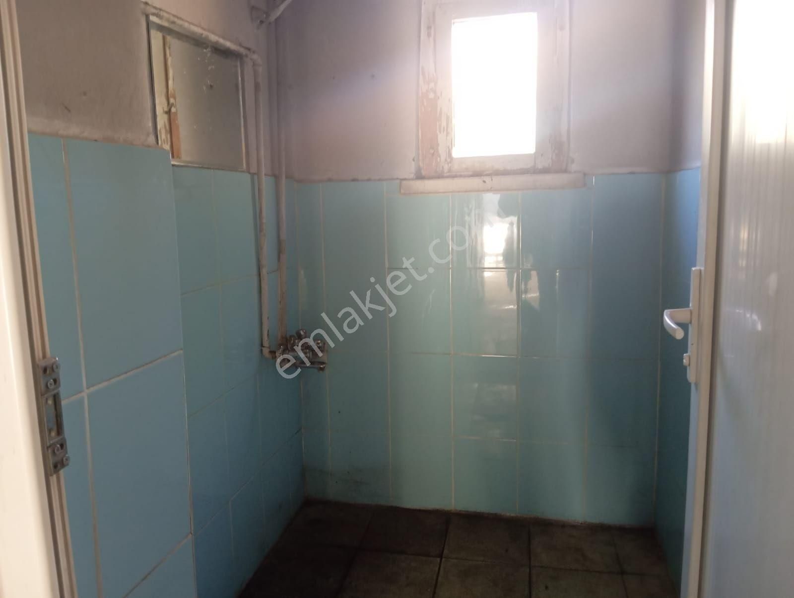 Thor'dan Satılık Gülbahçe Mahallesi'nde Pazara Yakın Müstakil Ev - Görsel 28