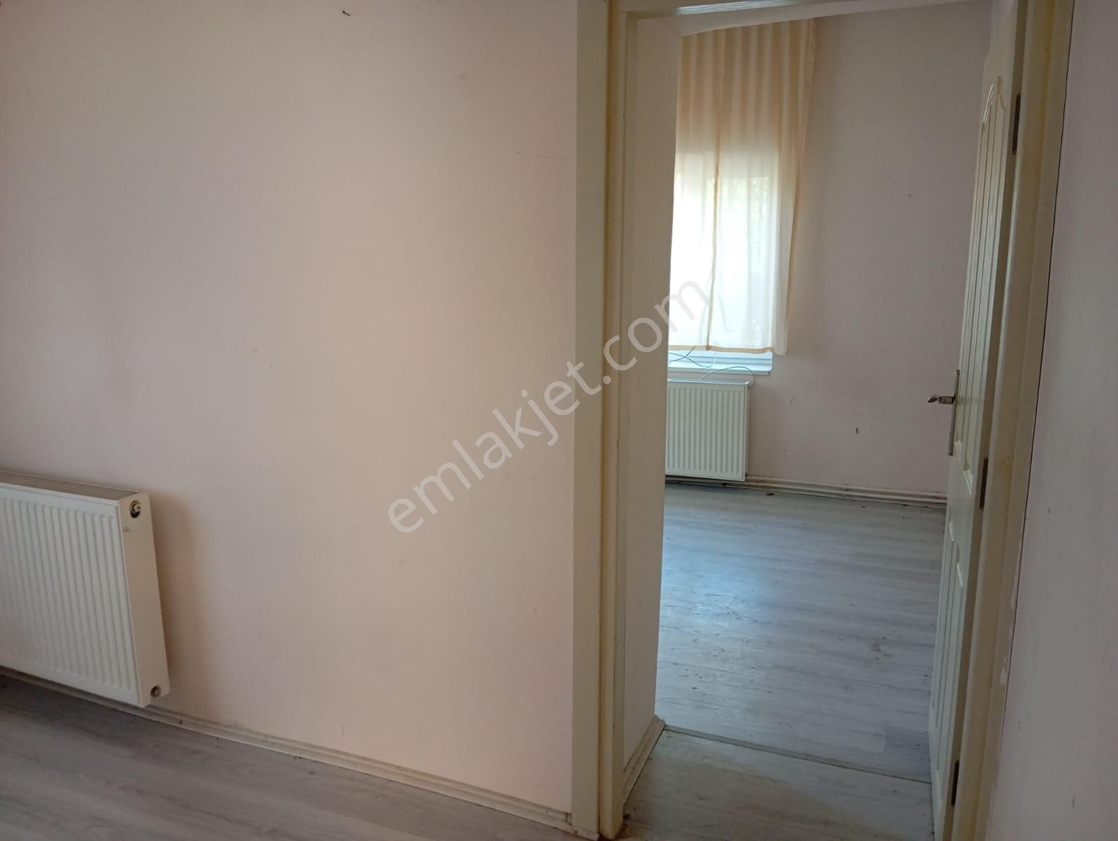 Thor'dan Satılık Gülbahçe Mahallesi'nde Pazara Yakın Müstakil Ev - Görsel 18