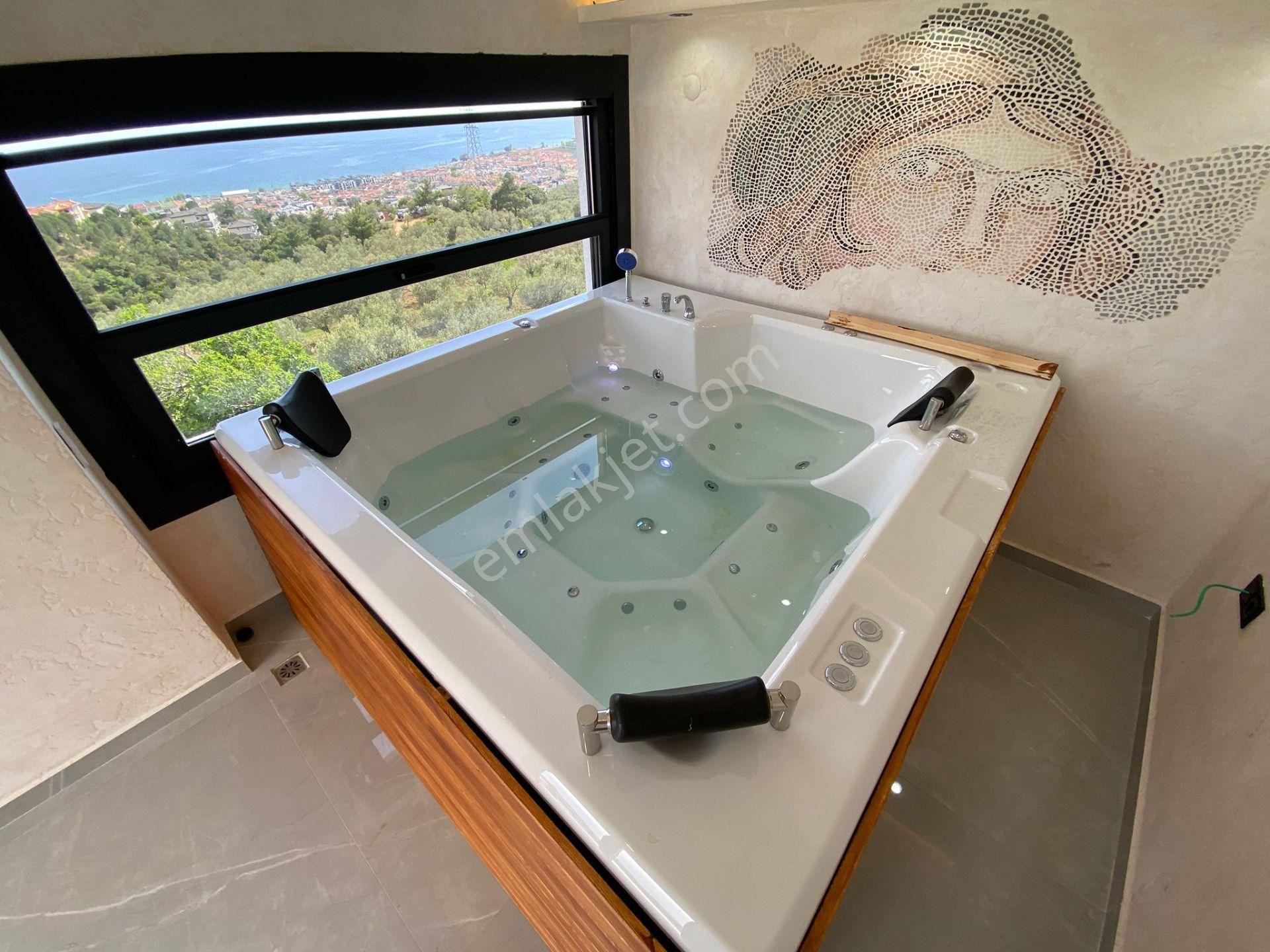 Altınolukda Zarif Yaşam Alanı Modern Tasarımlı Havuzlu 4+1 Villa - Görsel 15