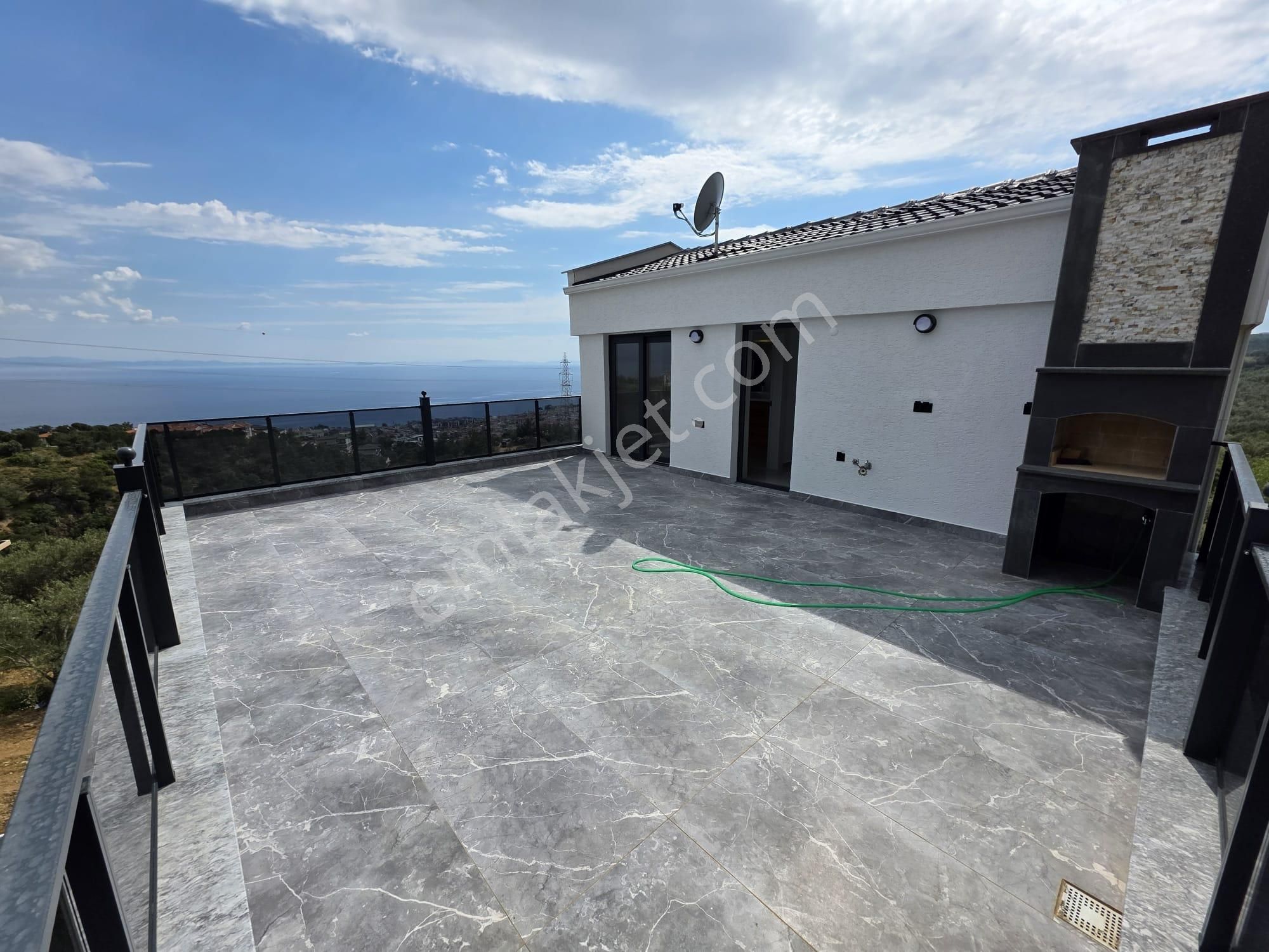 Altınolukda Zarif Yaşam Alanı Modern Tasarımlı Havuzlu 4+1 Villa - Görsel 8