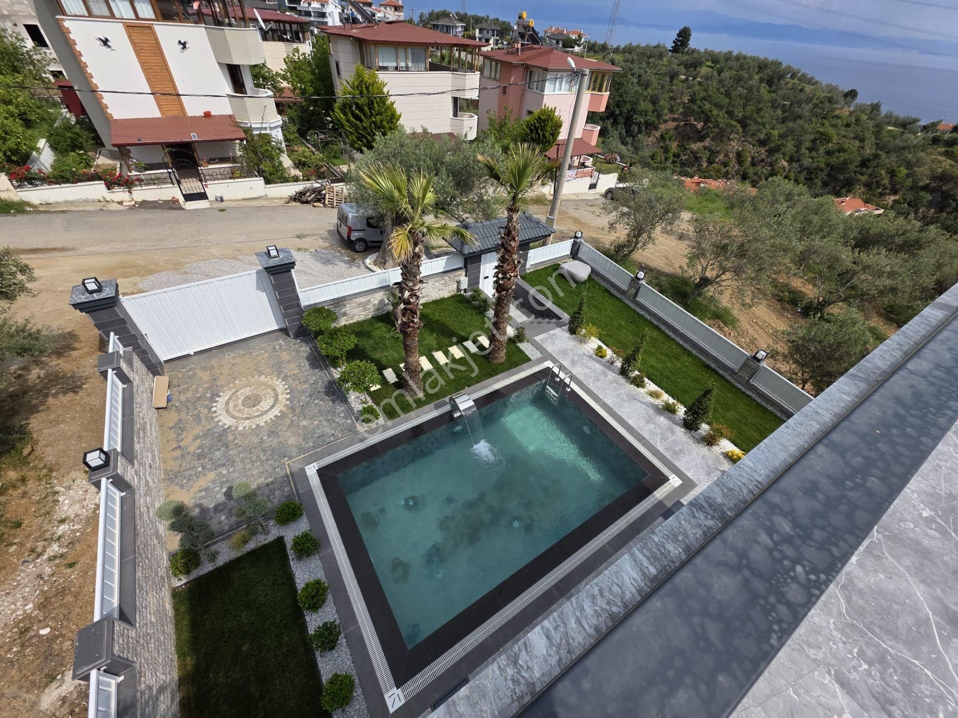 Altınolukda Zarif Yaşam Alanı Modern Tasarımlı Havuzlu 4+1 Villa - Görsel 7