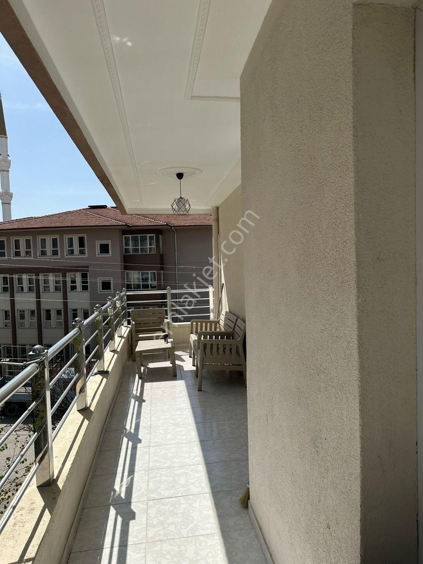 Karapürçek'te Asansörlü Ebeveyn Banyolu 3+1 Ara Katta Satılık Daire !! - Görsel 18