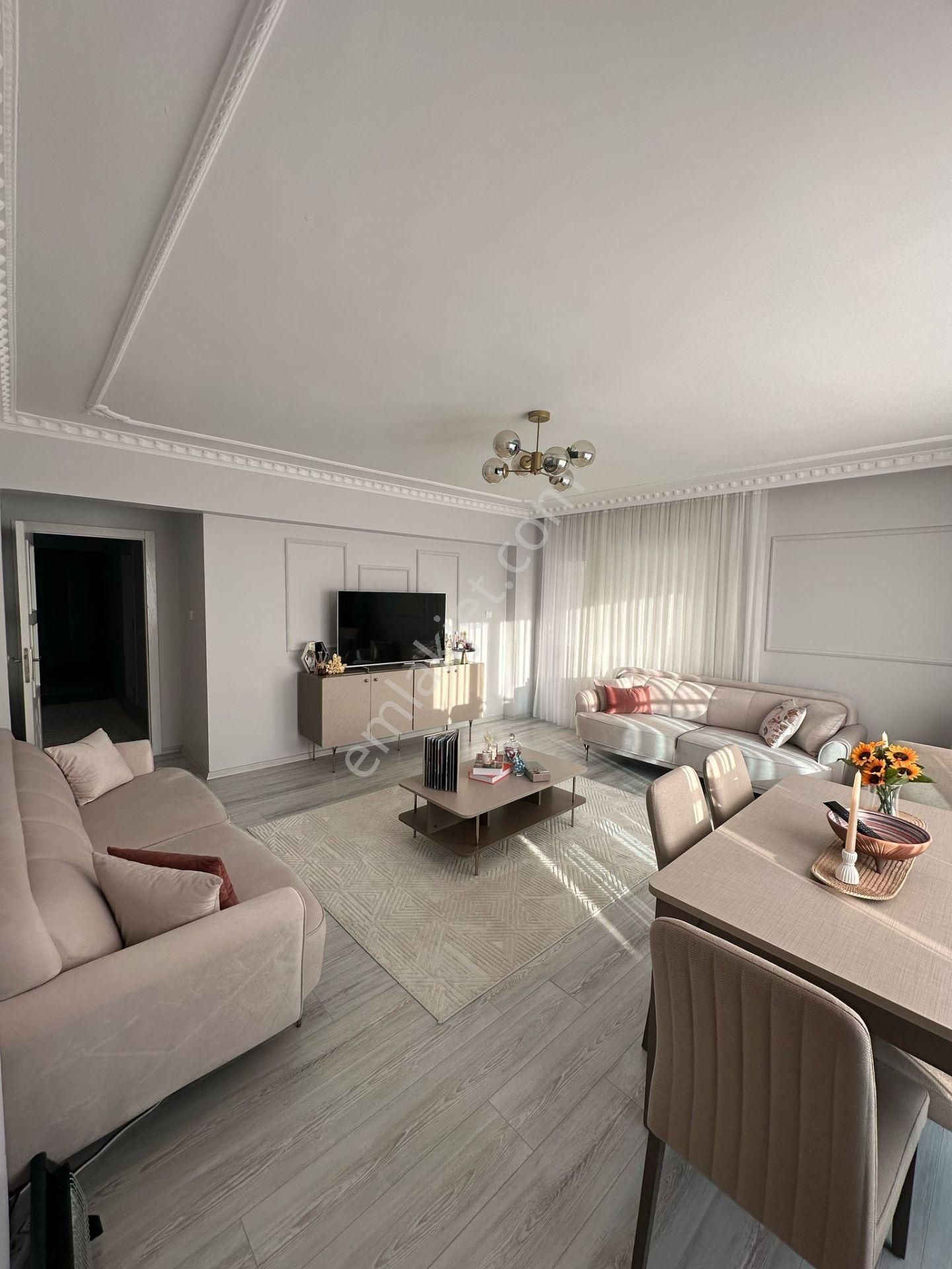 Karapürçek'te Asansörlü Ebeveyn Banyolu 3+1 Ara Katta Satılık Daire !! - Görsel 4