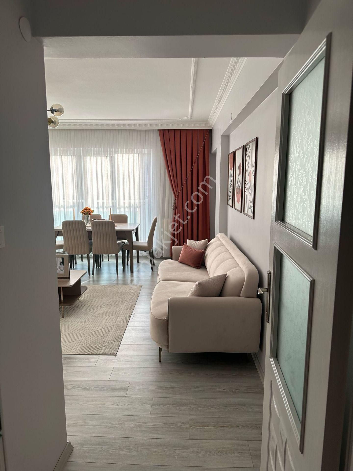 Karapürçek'te Asansörlü Ebeveyn Banyolu 3+1 Ara Katta Satılık Daire !! - Görsel 7