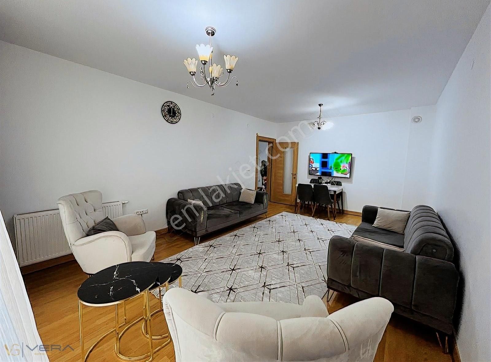 Beykent'te Site İçerisinde Geniş Oturumlu 3+1 Satılık Daire - Görsel 11