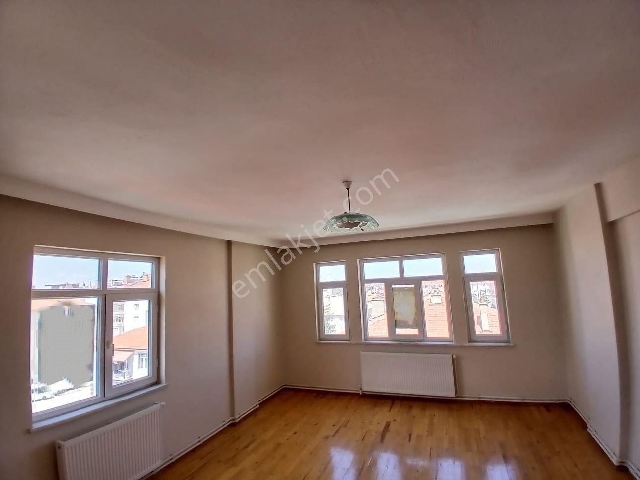 Akçay Emlak'tan Akşehir Perşembe Pazarı Altında Ara Kat Kiralık 3+1 Daire - Görsel 19