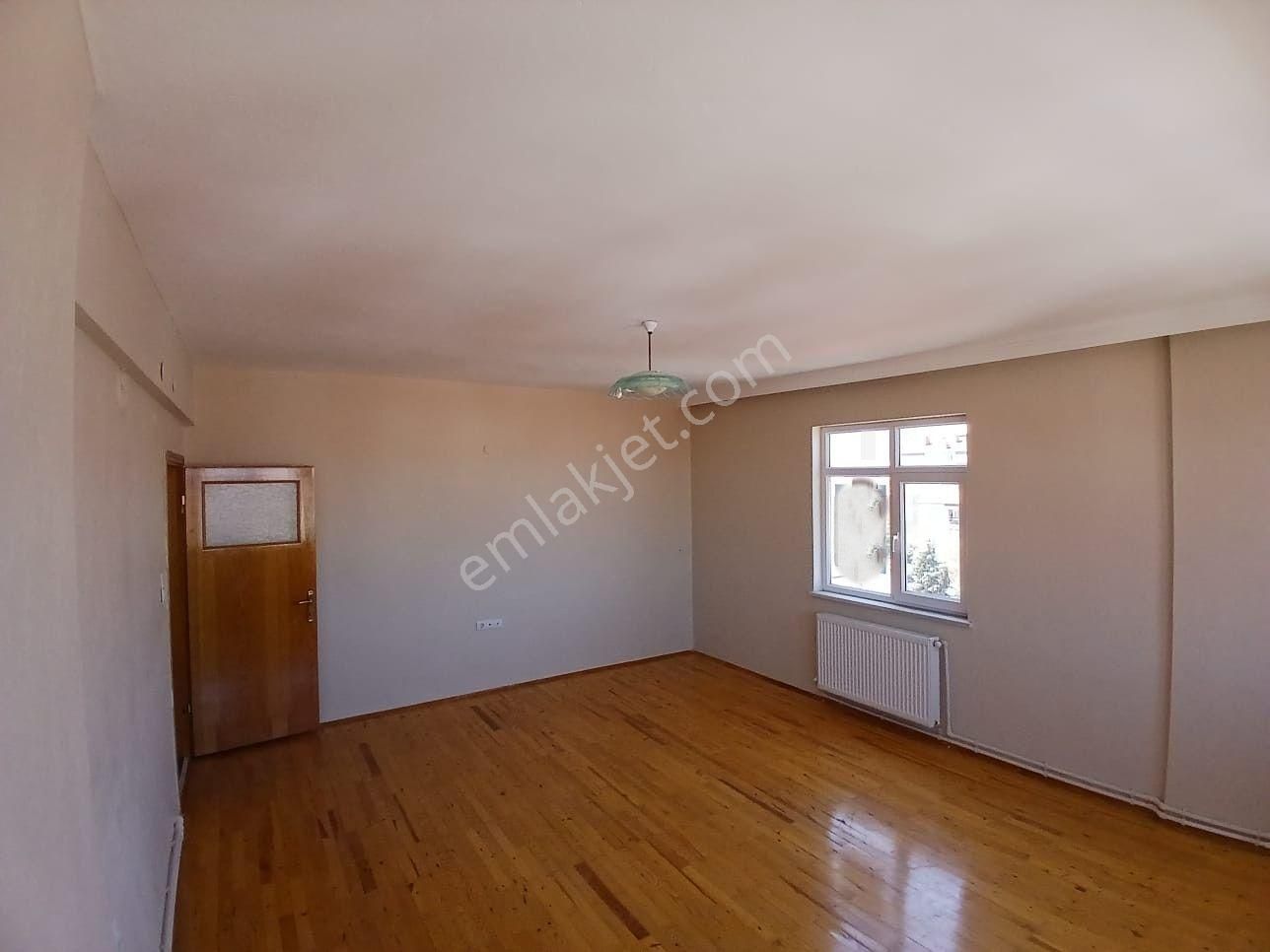 Akçay Emlak'tan Akşehir Perşembe Pazarı Altında Ara Kat Kiralık 3+1 Daire - Görsel 20