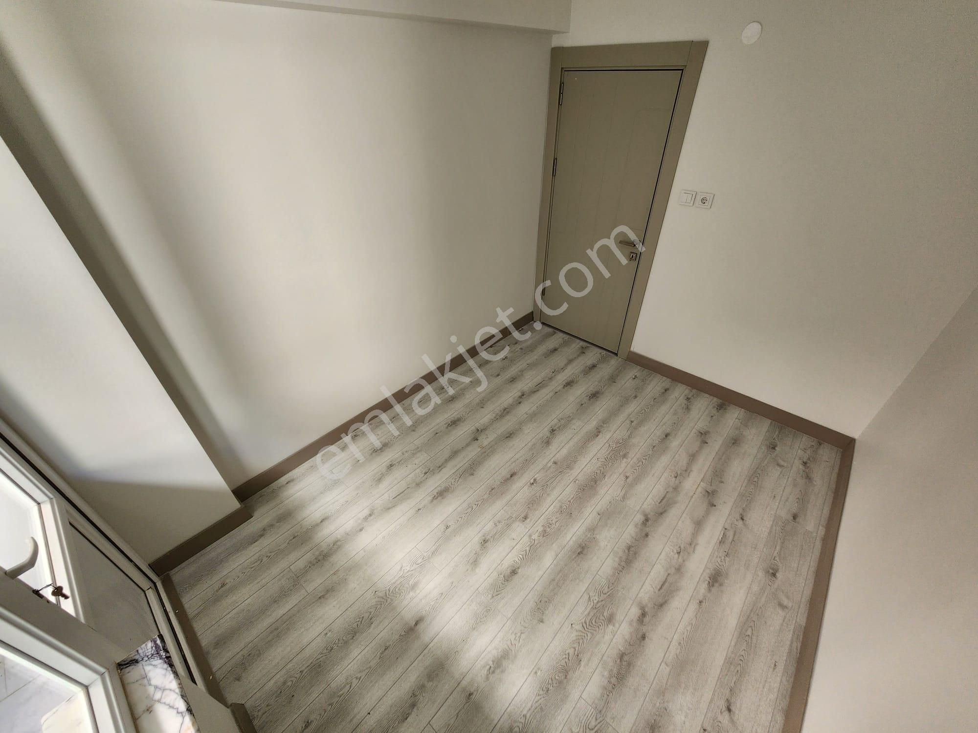 Kumsaldan İçi Full Yapılı Masrafsız 2+1 Ön Cephe Ara Kat Daire!! - Görsel 11