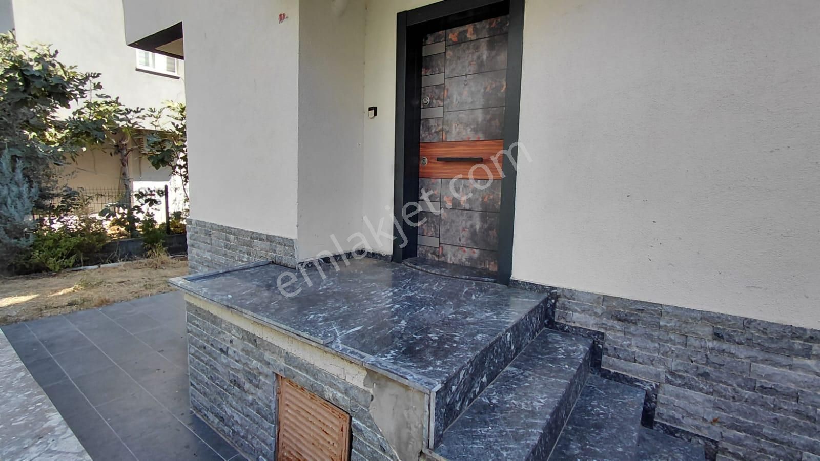 🏡 Güzelyurt Mahallesi 🏡 ✅5+1 230 M2 3 Katlı Villa ❇️açık Mutfak - Görsel 6