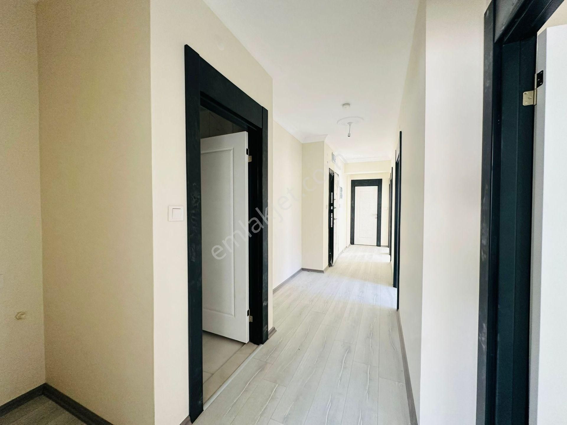 Başak'ta Özalp Caddesi Yakınında Asansörlü 3+1 Satılık Sıfır Daire !! - Görsel 14