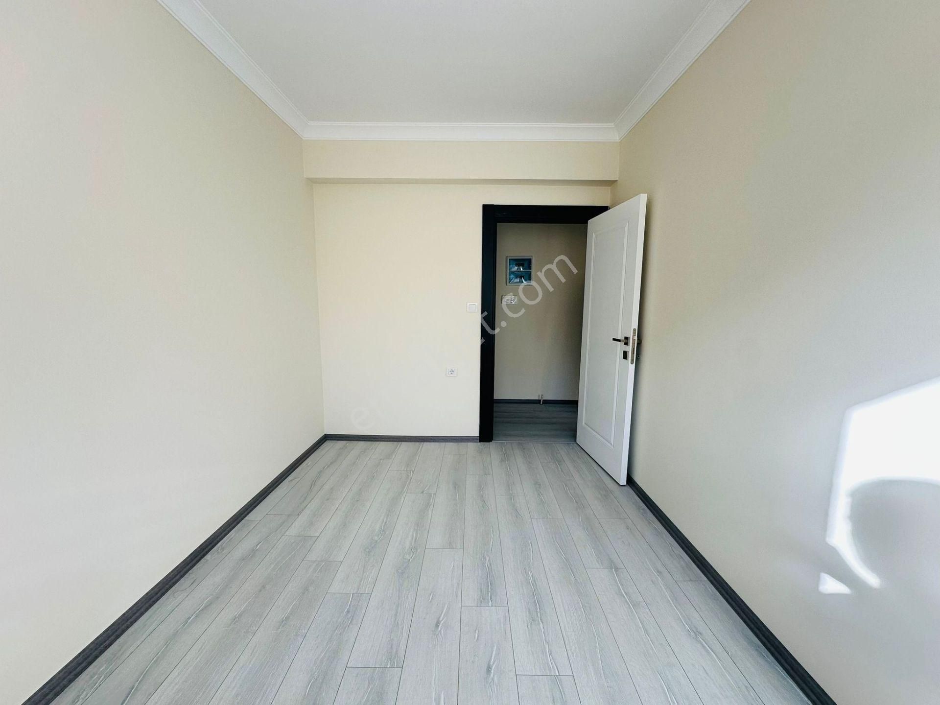 Başak'ta Özalp Caddesi Yakınında Asansörlü 3+1 Satılık Sıfır Daire !! - Görsel 12
