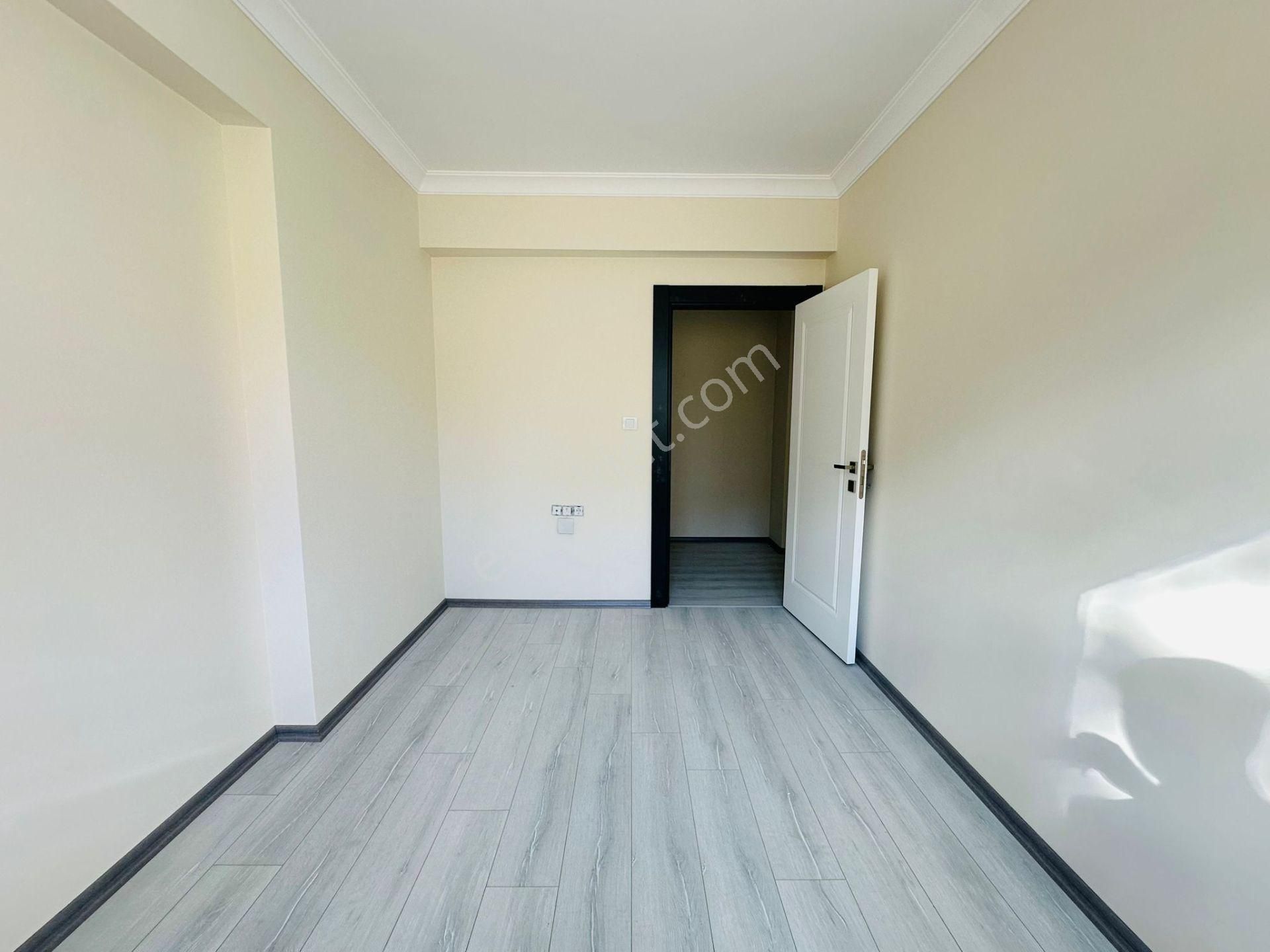 Başak'ta Özalp Caddesi Yakınında Asansörlü 3+1 Satılık Sıfır Daire !! - Görsel 8