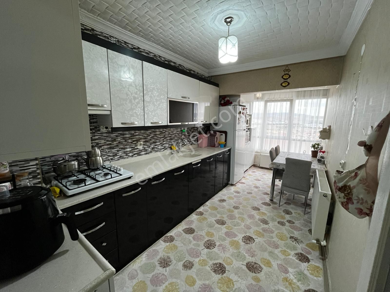 Es'as Tan 5+1 Bağımsız Yapılı Asansörlü Teraslı Genç Yaşta Satılık Daire