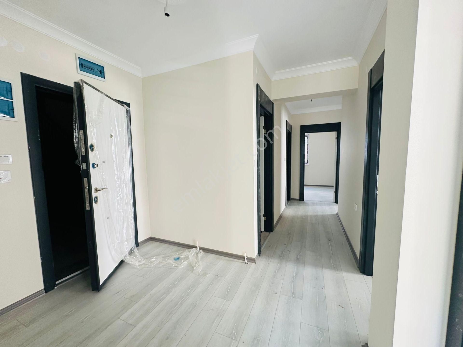 Başak'ta Özalp Caddesi Yakınında Asansörlü 3+1 1. Katta Satılık Sıfır Daire !! - Görsel 17