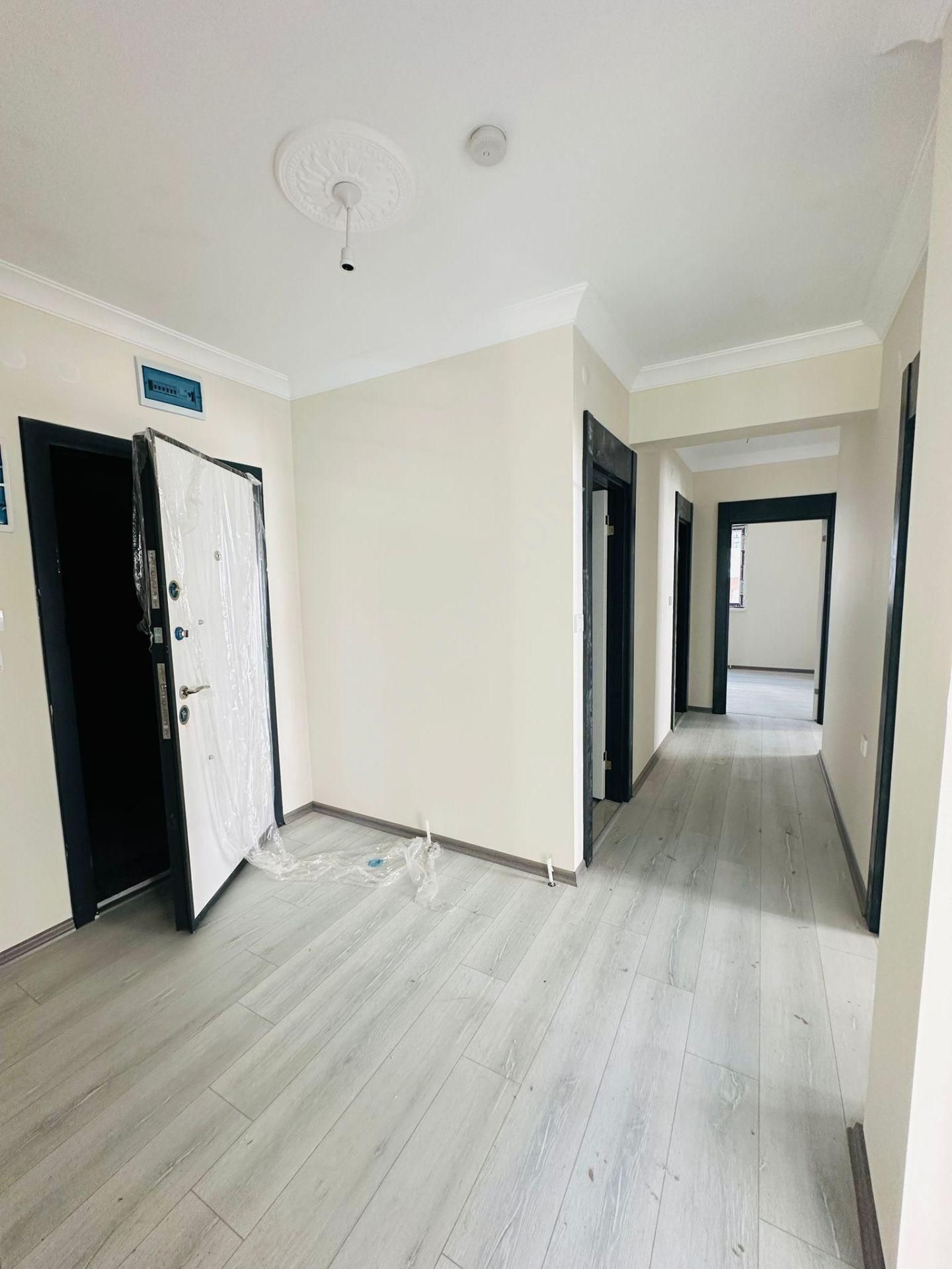 Başak'ta Özalp Caddesi Yakınında Asansörlü 3+1 1. Katta Satılık Sıfır Daire !! - Görsel 18