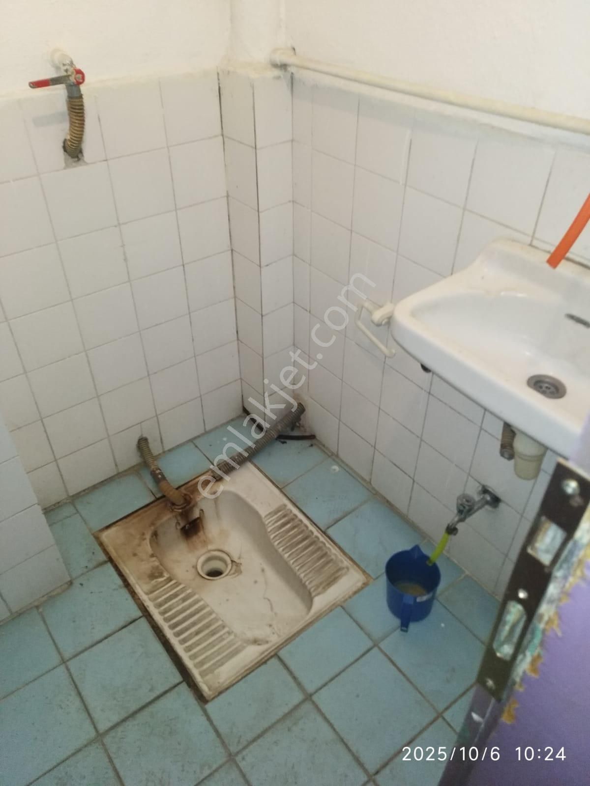 Demetevler Metro Sokağında Krediye Ve Yatırıma Uygun Satılık Dükkan - Görsel 8