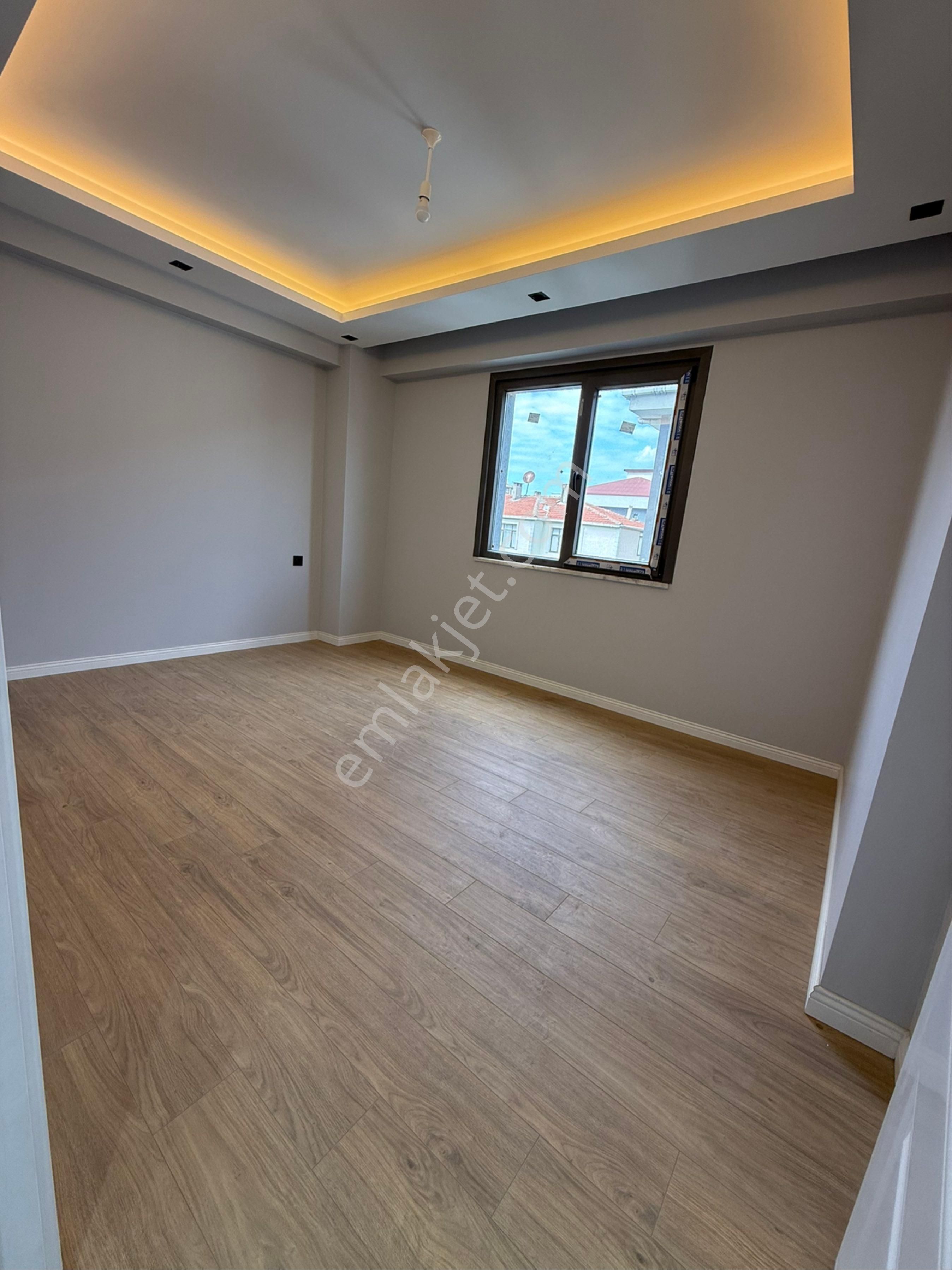 Ümraniye'de Metro - Avm'ye Yürüme Mesafesinde 85m2 2+1 Arakatlar - Görsel 14