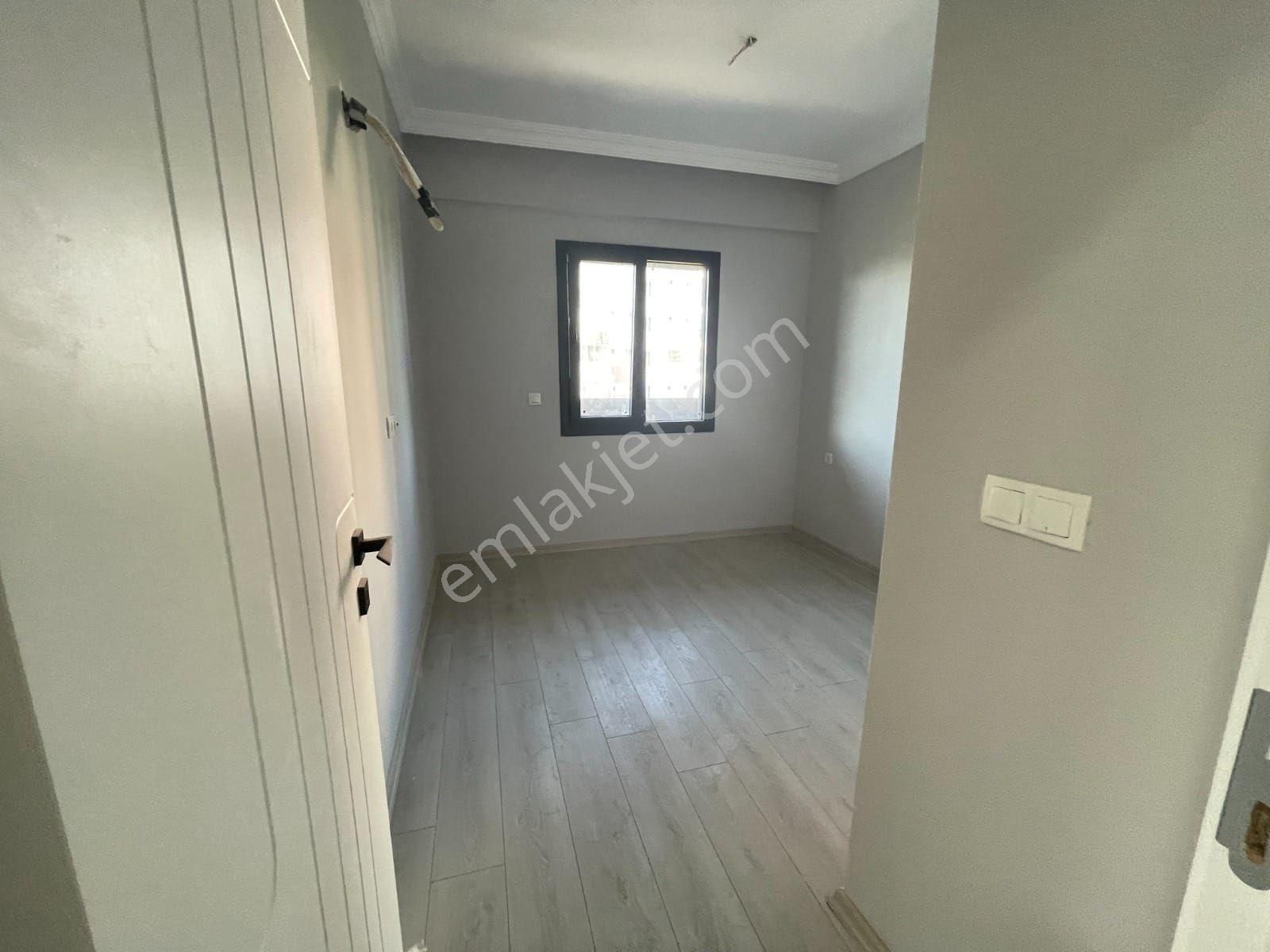 Kuşadası'nda Havuzlu Doğalgazlı 2+1 Daire - Görsel 13