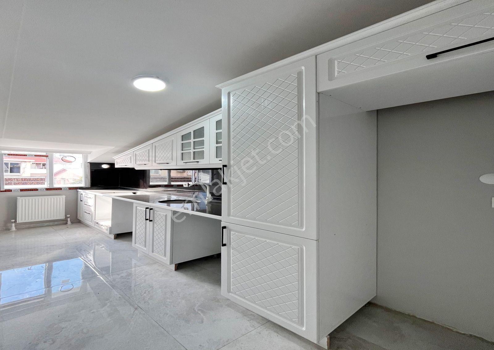 Metrobüse 6dk Geniş M2 Sıfır Dekorlu Dubleks 4+2 Satılık Daire - Görsel 5