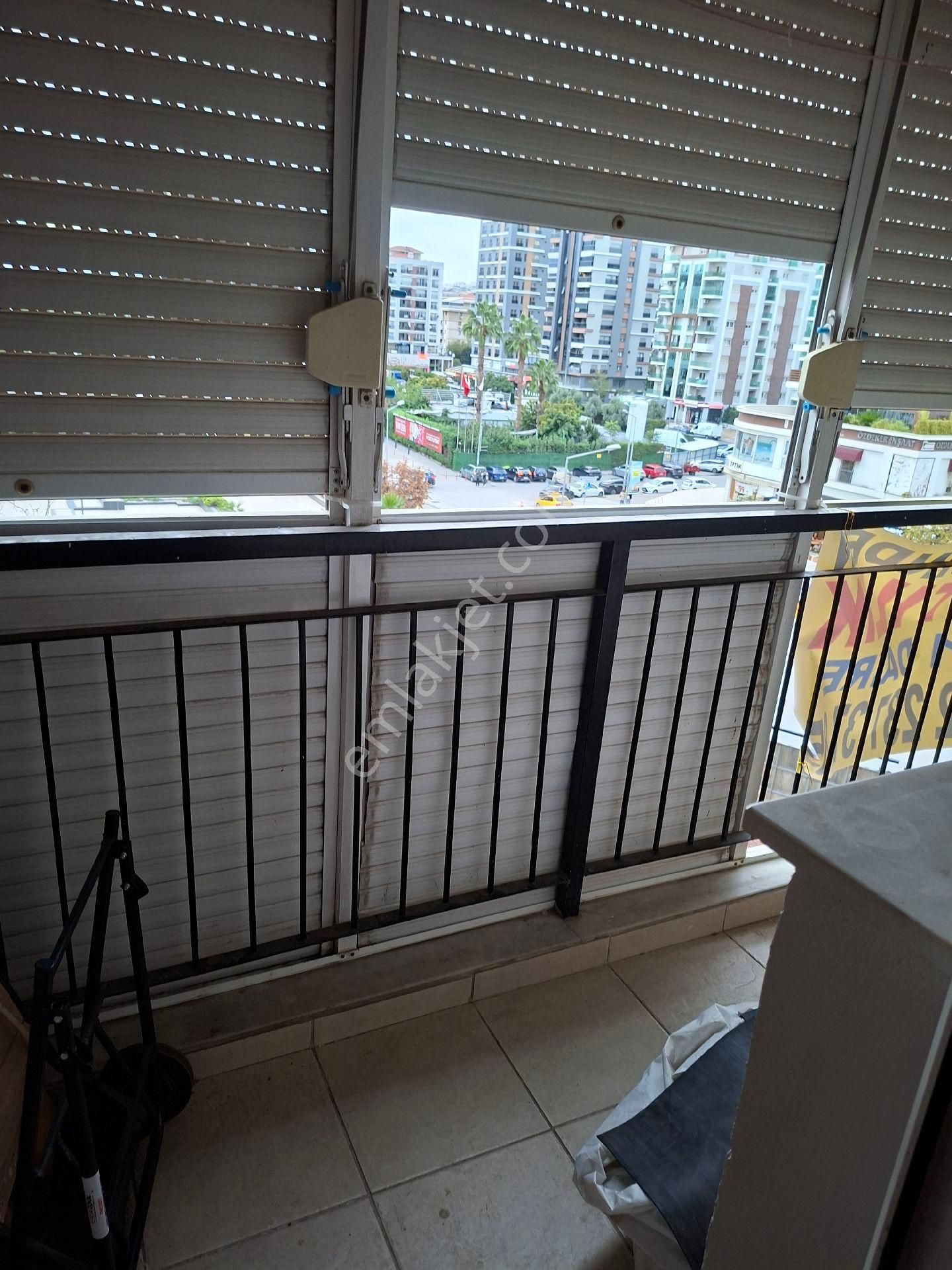 Karşıyaka Yenigirnede Medikal Point Hastanesi Sokağında Sahibinden Satılık 4+1 Daire - Görsel 30