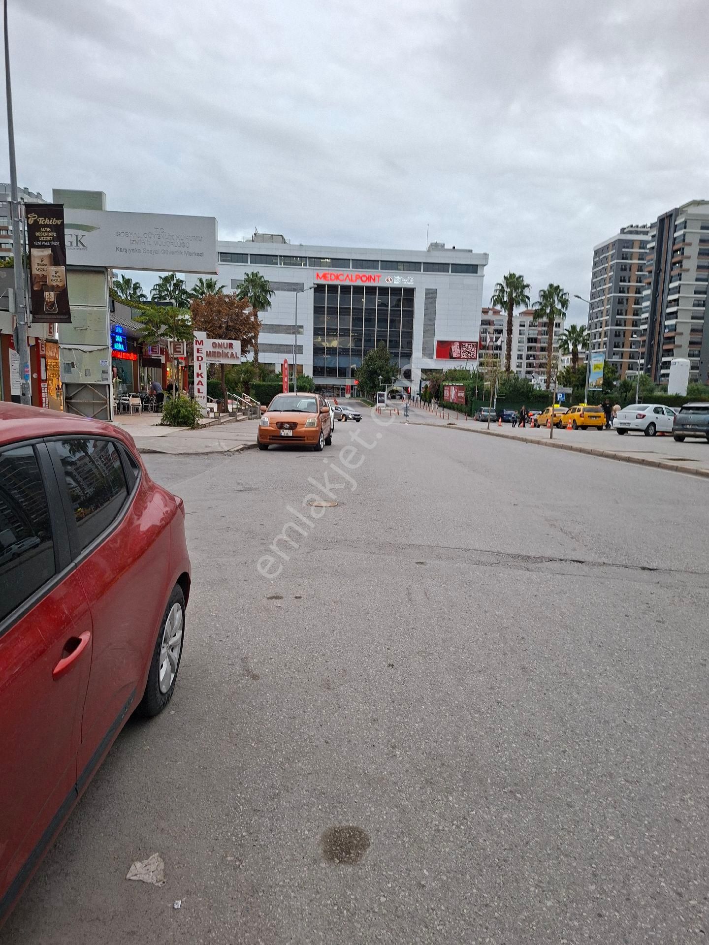Karşıyaka Yenigirnede Medikal Point Hastanesi Sokağında Sahibinden Satılık 4+1 Daire - Görsel 31