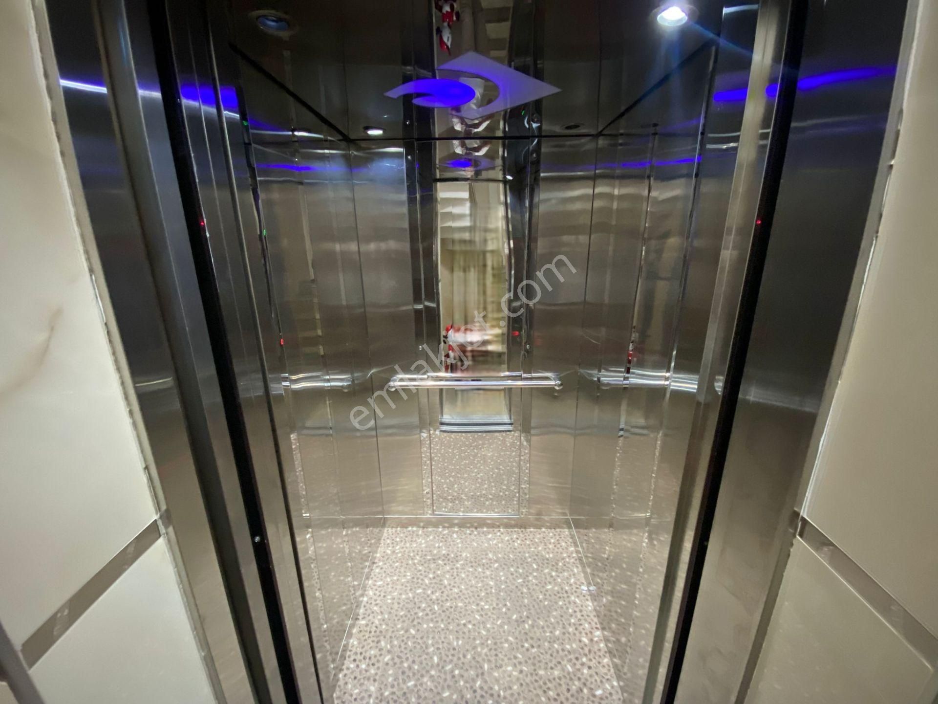 Buca Yenigün Mahallesi Anayolda 6 Yıllık 115 M2 3+1 Asansörlü - Görsel 15