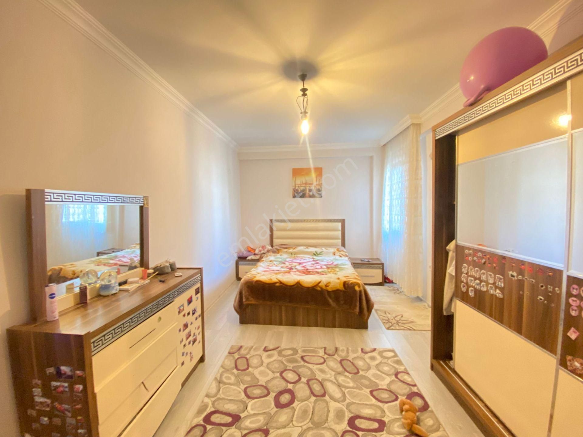 Buca Yenigün Mahallesi Anayolda 6 Yıllık 115 M2 3+1 Asansörlü - Görsel 5