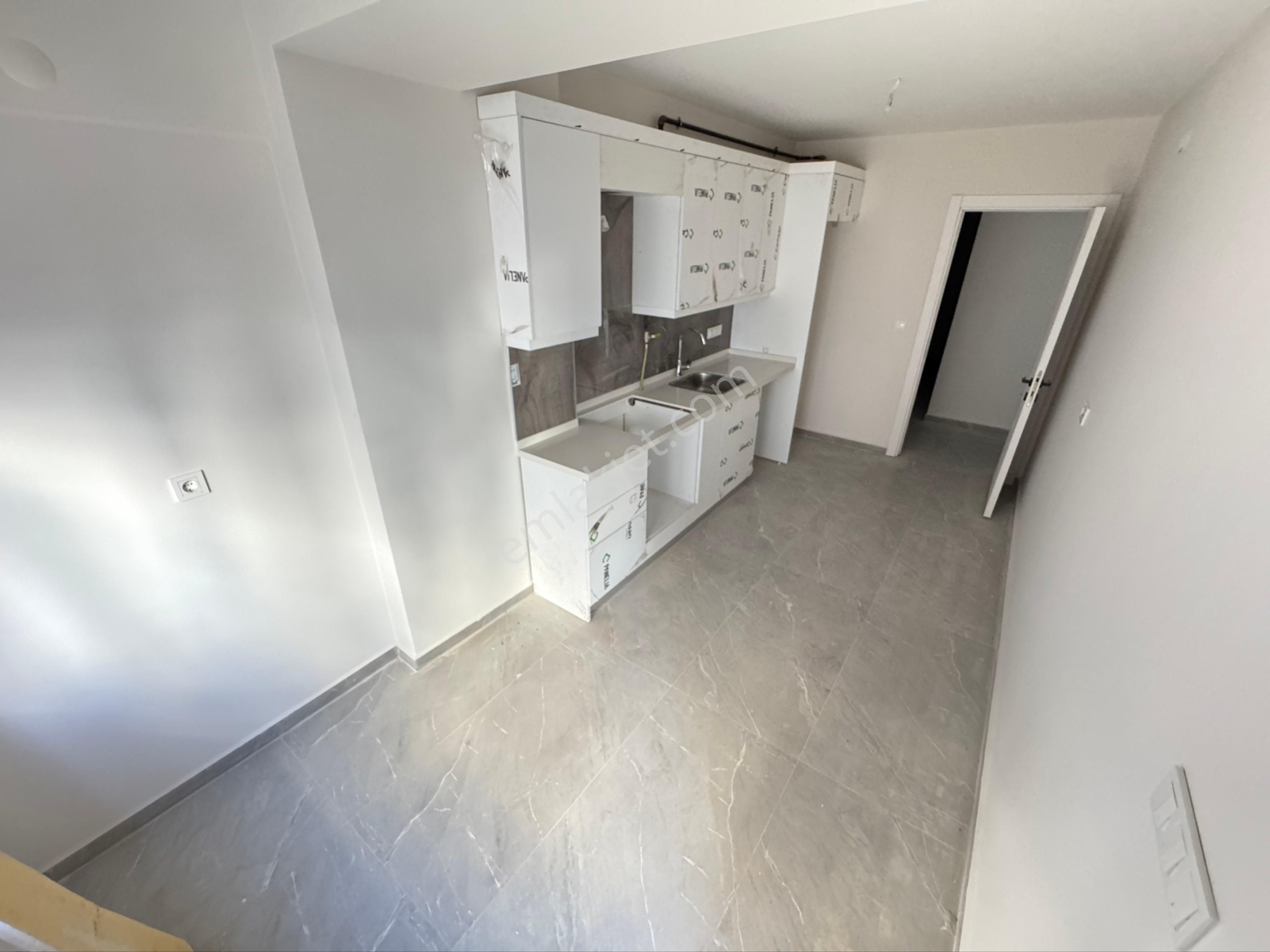 20 Remax Bestte Karşıyaka Demirköprü Köşe 3+1 Arakat Daire - Görsel 11