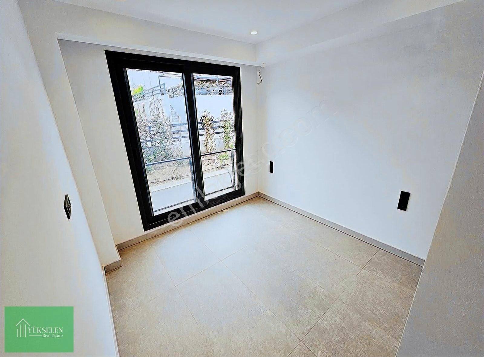 Denize 500m 3+1 Tek Kat Site İçi Özel Havuzlu Villa - Görsel 2