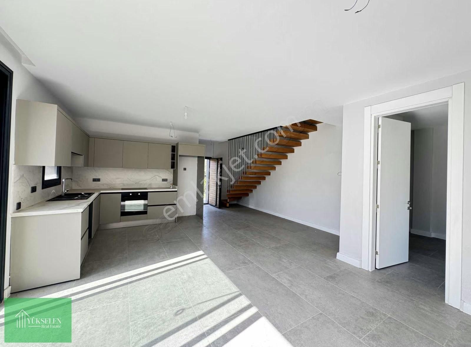 Denize Yürüme Mesafesi 4+1 Villa - Görsel 8