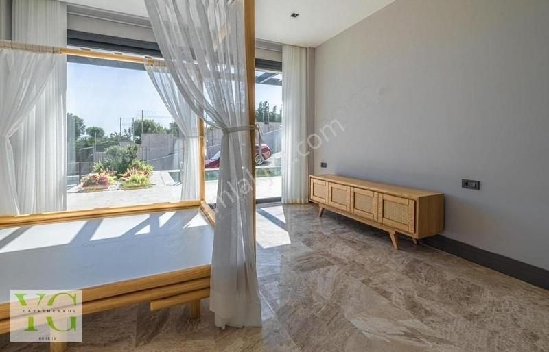 Bodrum Yalıkavakta Müstakil Havuzlu Modern Villa - Görsel 24