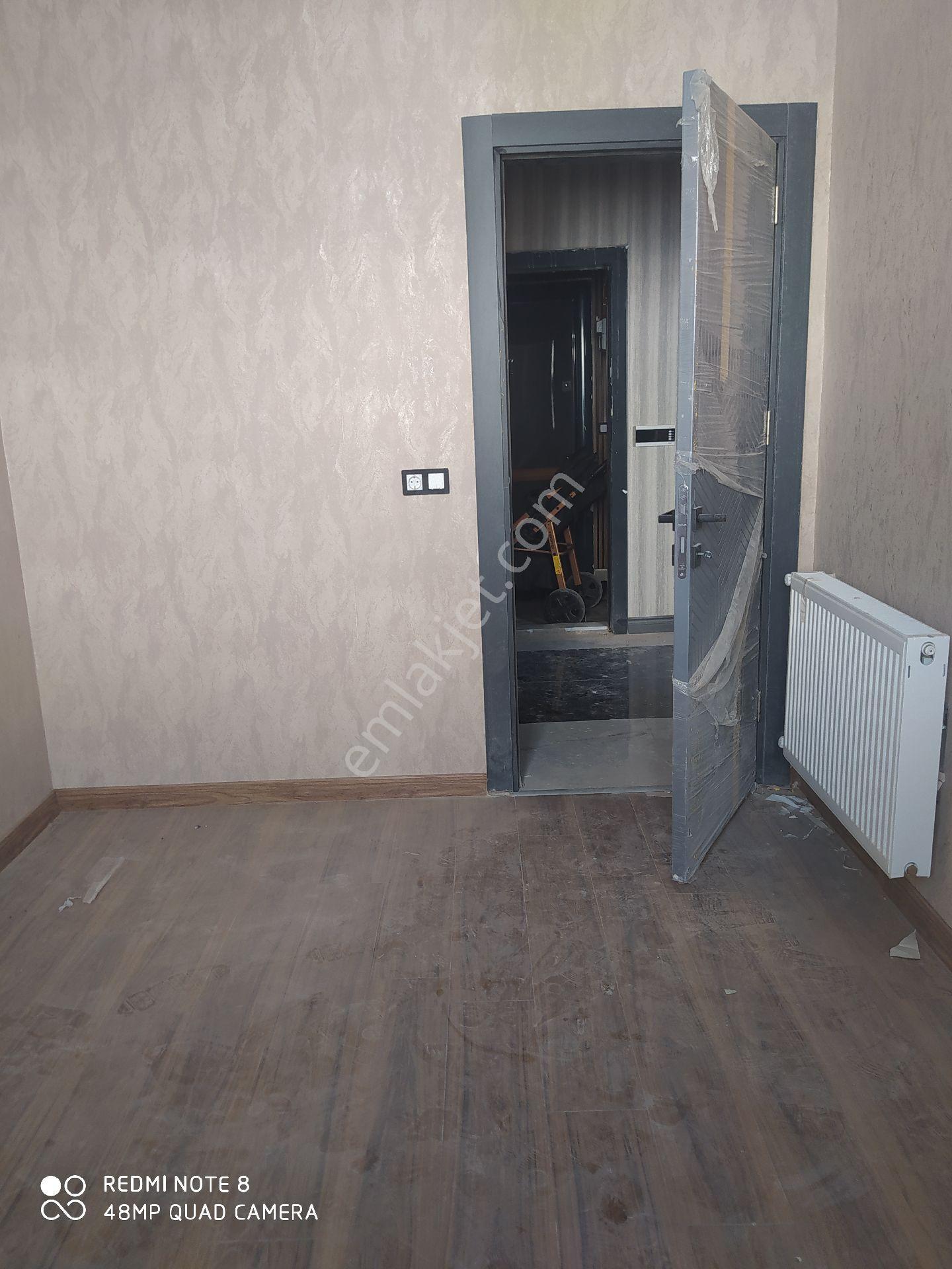 Eryavuz Dan Batıkentte Arakat,sıfır,2+1 Odalı,içi Yapılı,uygun Da - Görsel 12