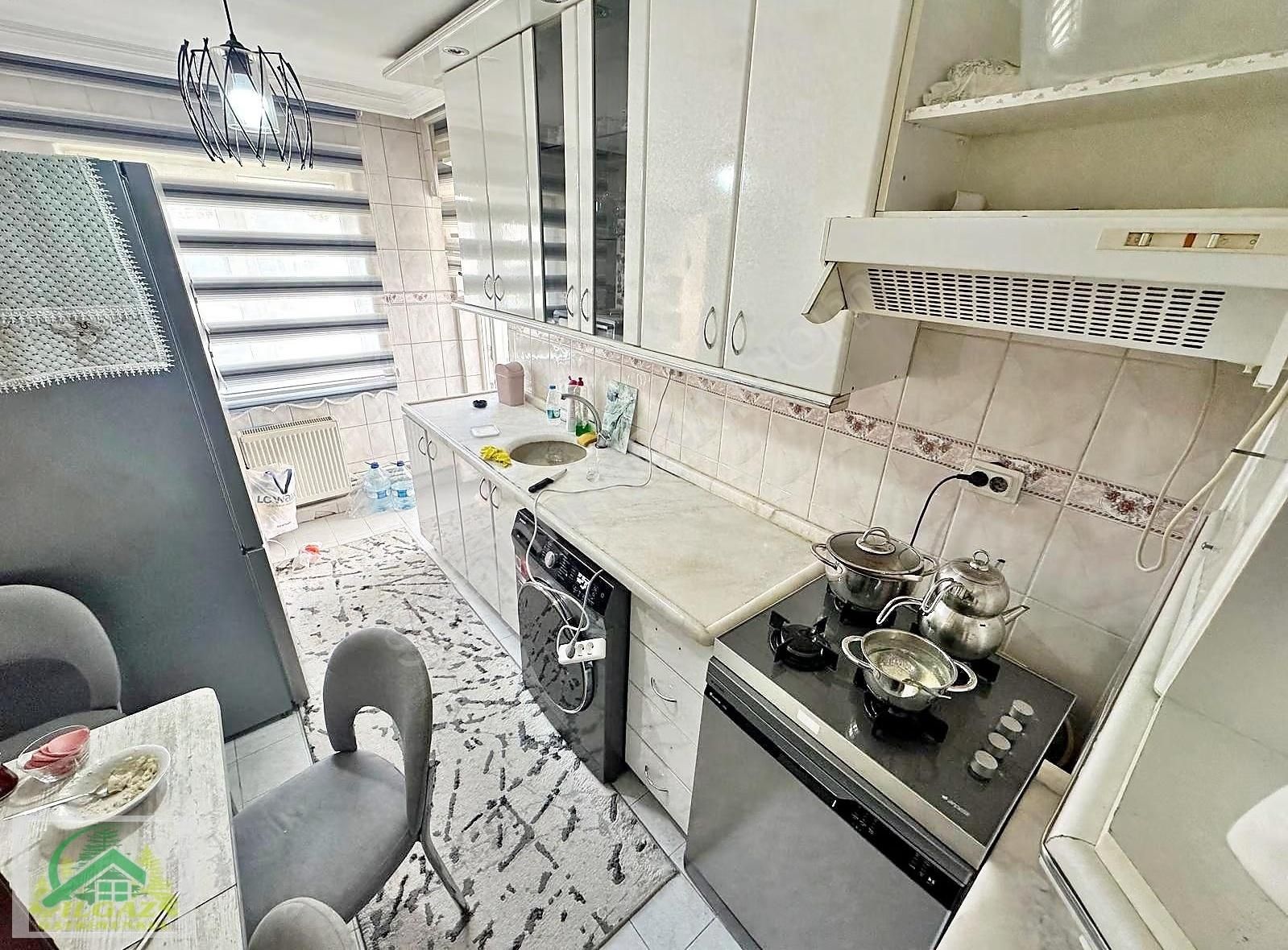 Ayvalı'da Cadde Yakını 3+1 Bağımsız Ara Kat Ön Cephe Yapılı Dair - Görsel 4