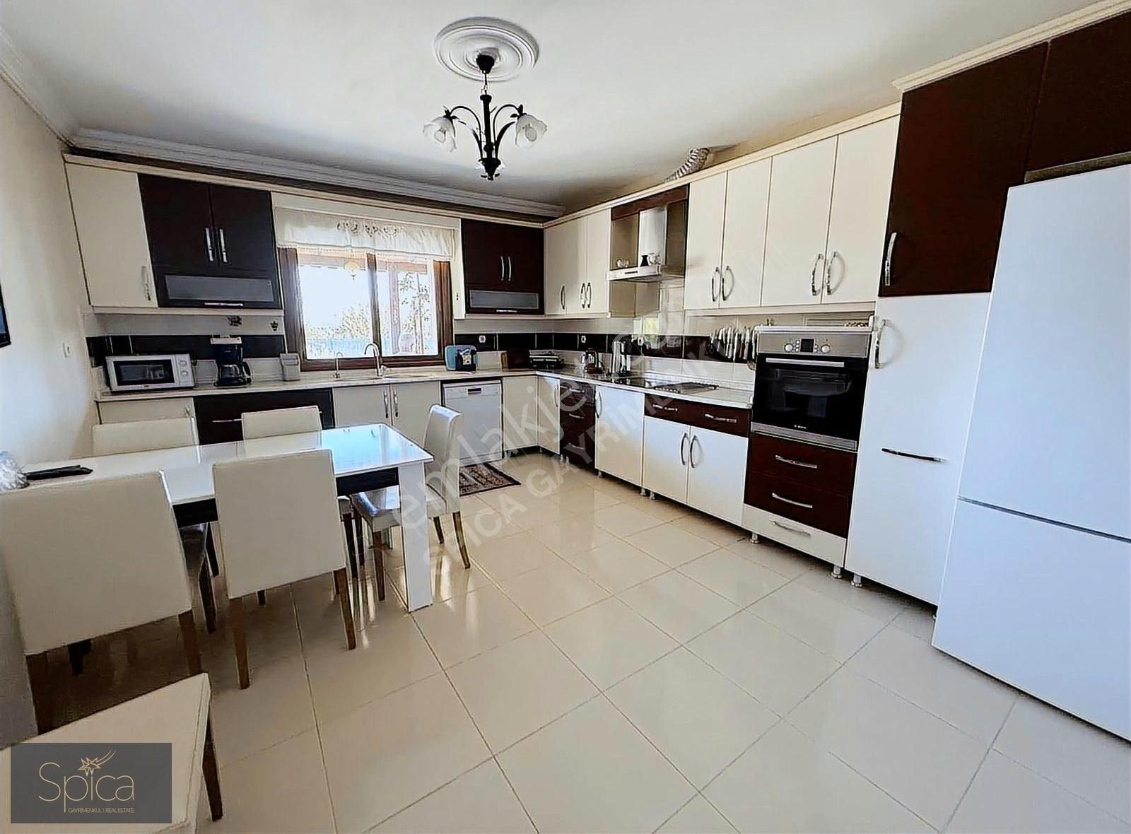 Foça Gerenköy'de 5.522 M2 İçinde 5+2 Satılık Lüks Villa - Görsel 13